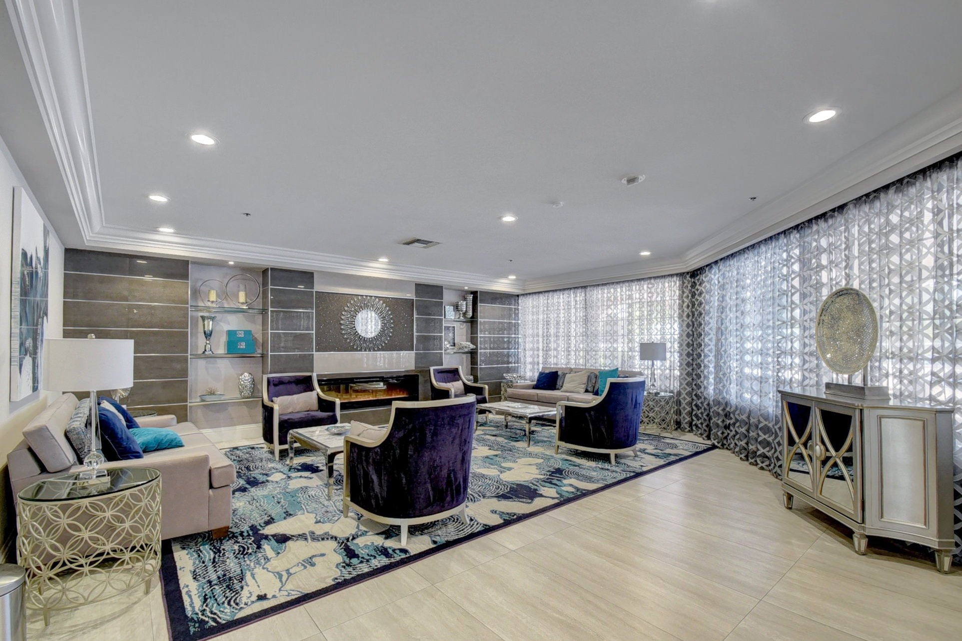 Clubhouse lounge at Platina