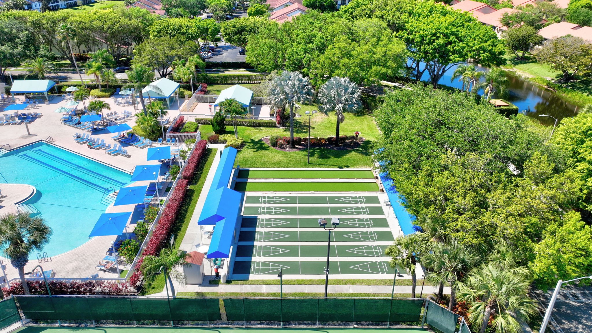 Aerial view of the pool and racquet courts at Platina