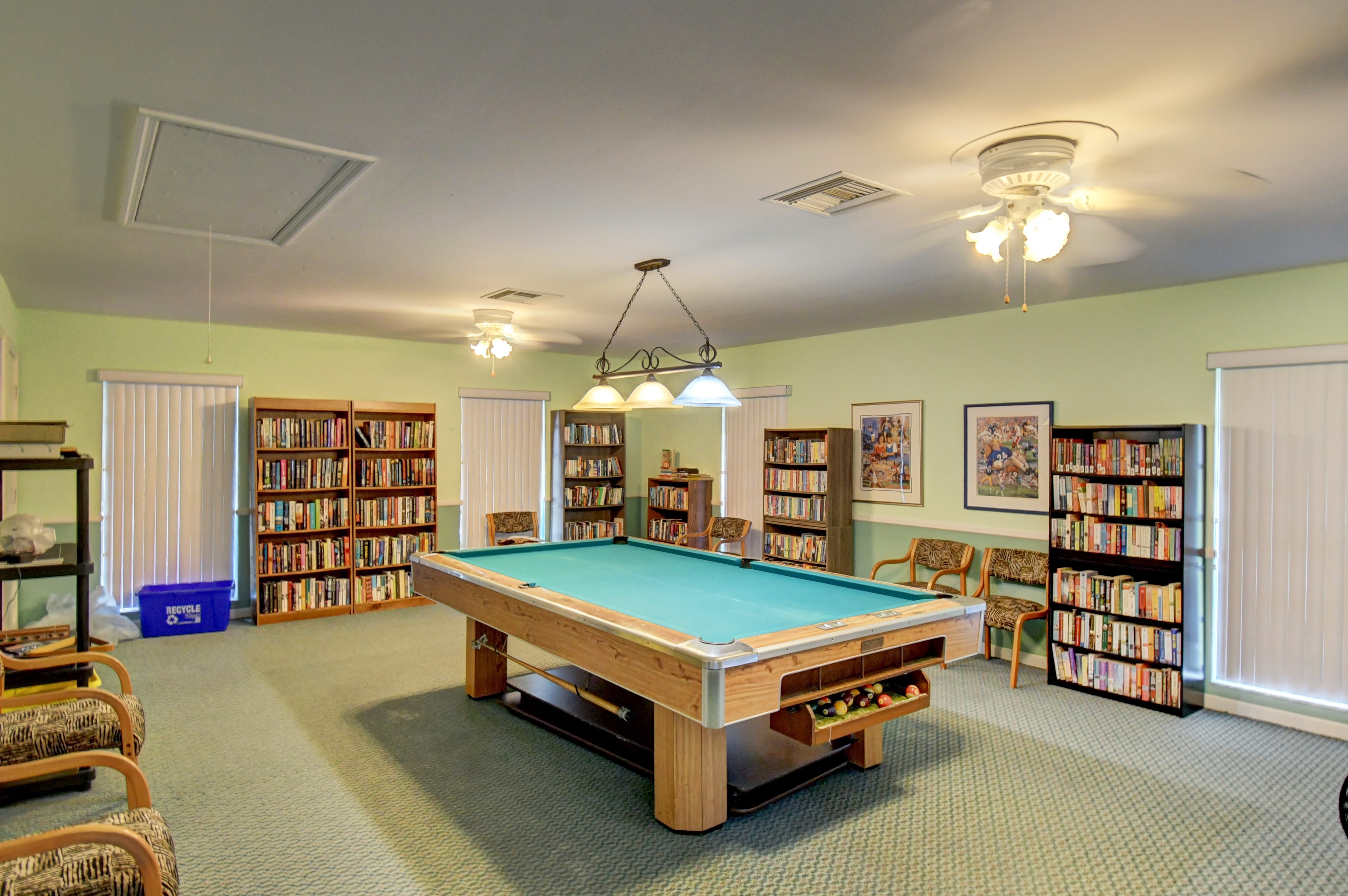 Greentree Villas clubhouse billiards and library room