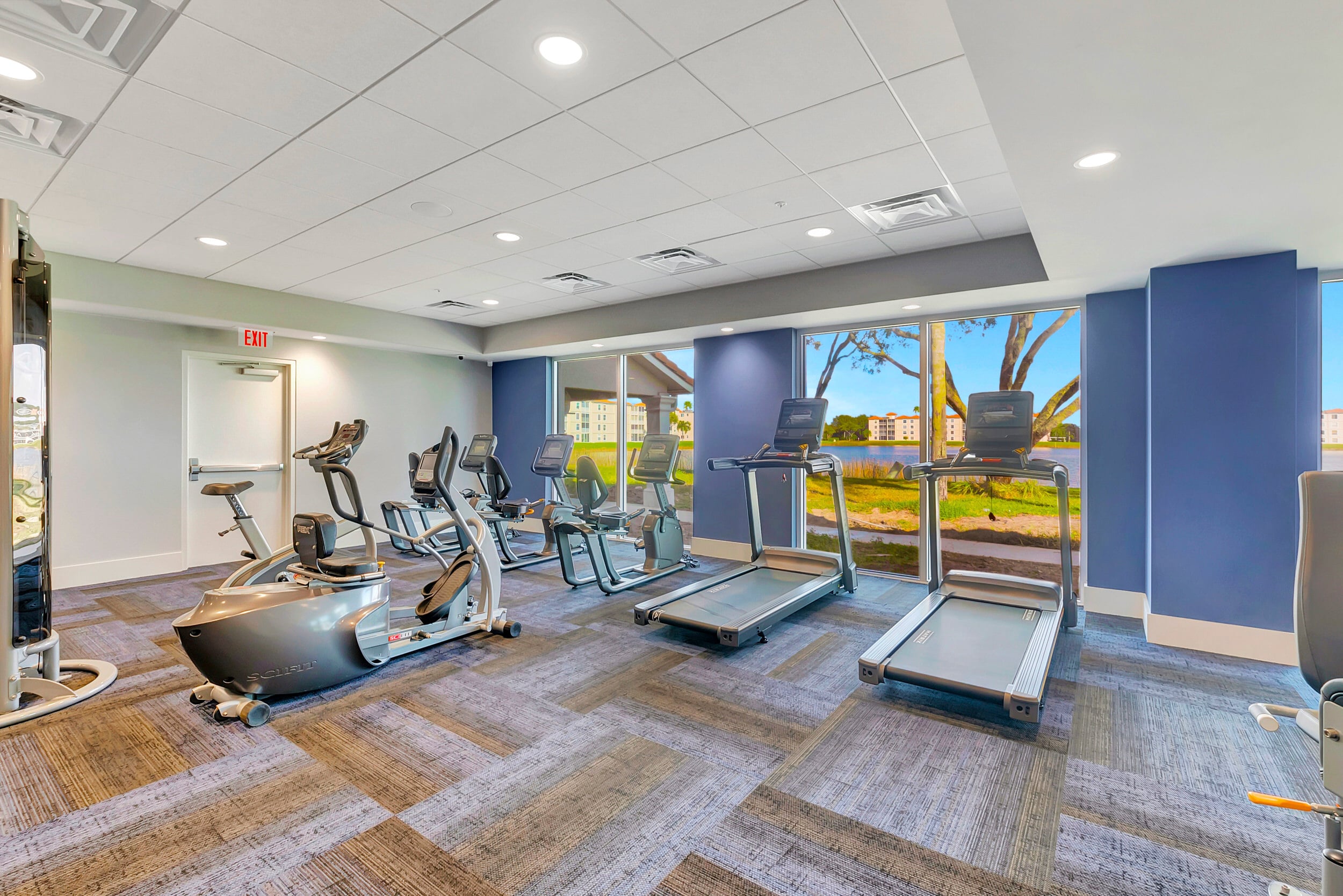Fitness center at Huntington Pointe