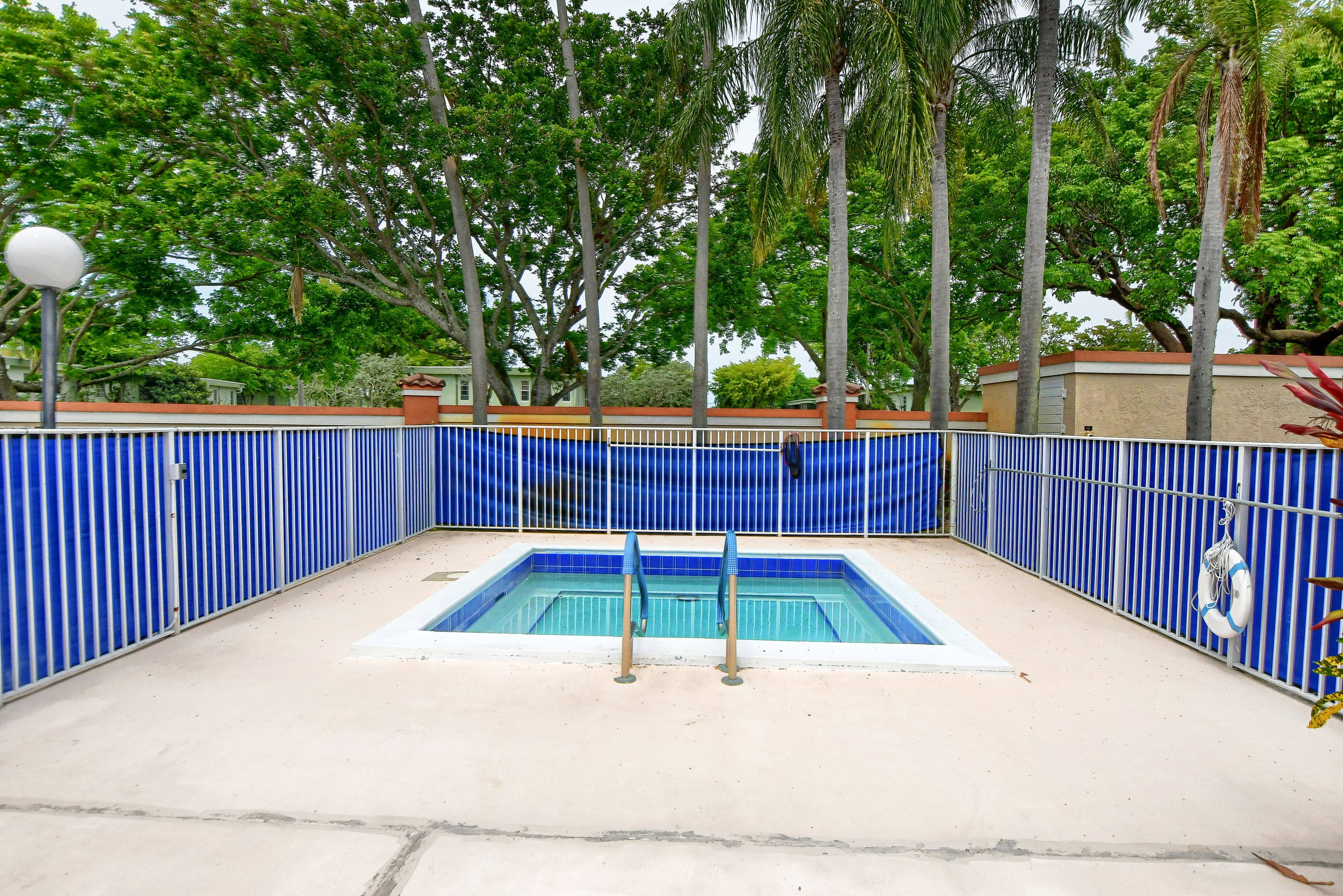 Poolside spa at Huntington Towers