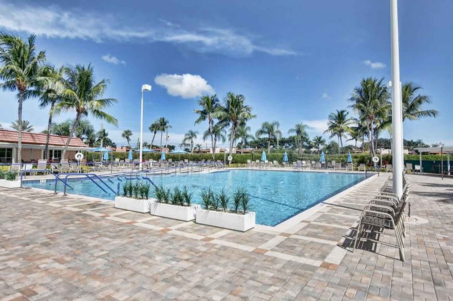Monaco pool at Kings Point