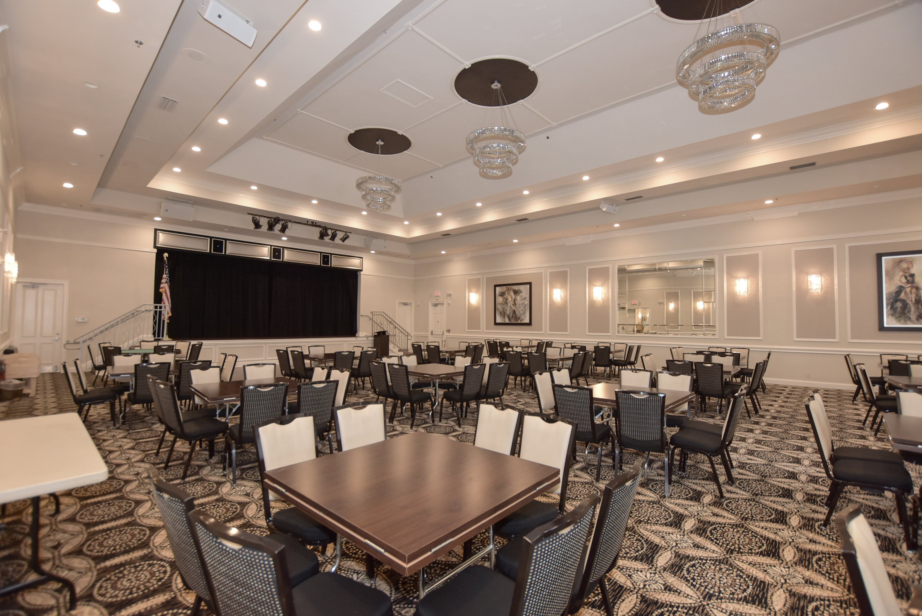 Club ballroom at Lakeridge Greens