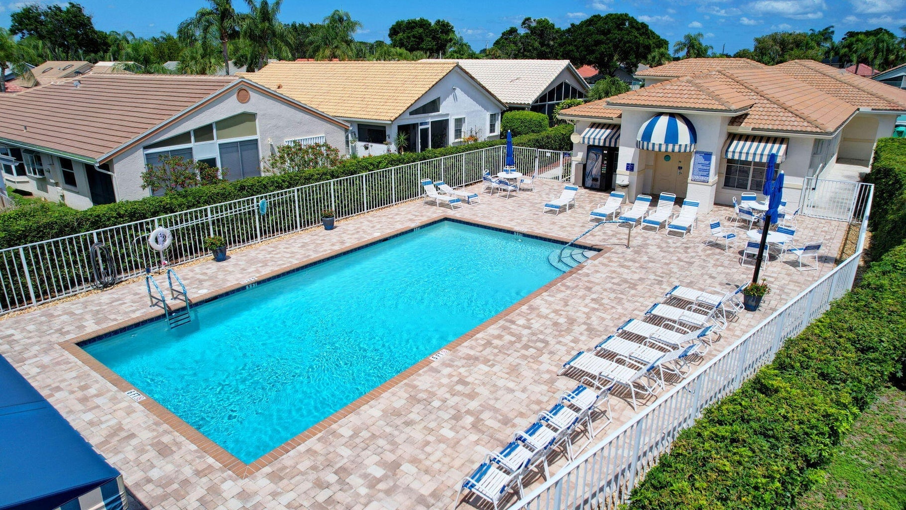 Aerial view of the pool at Lakeridge Sawgrass Lakes in Boynton Beach