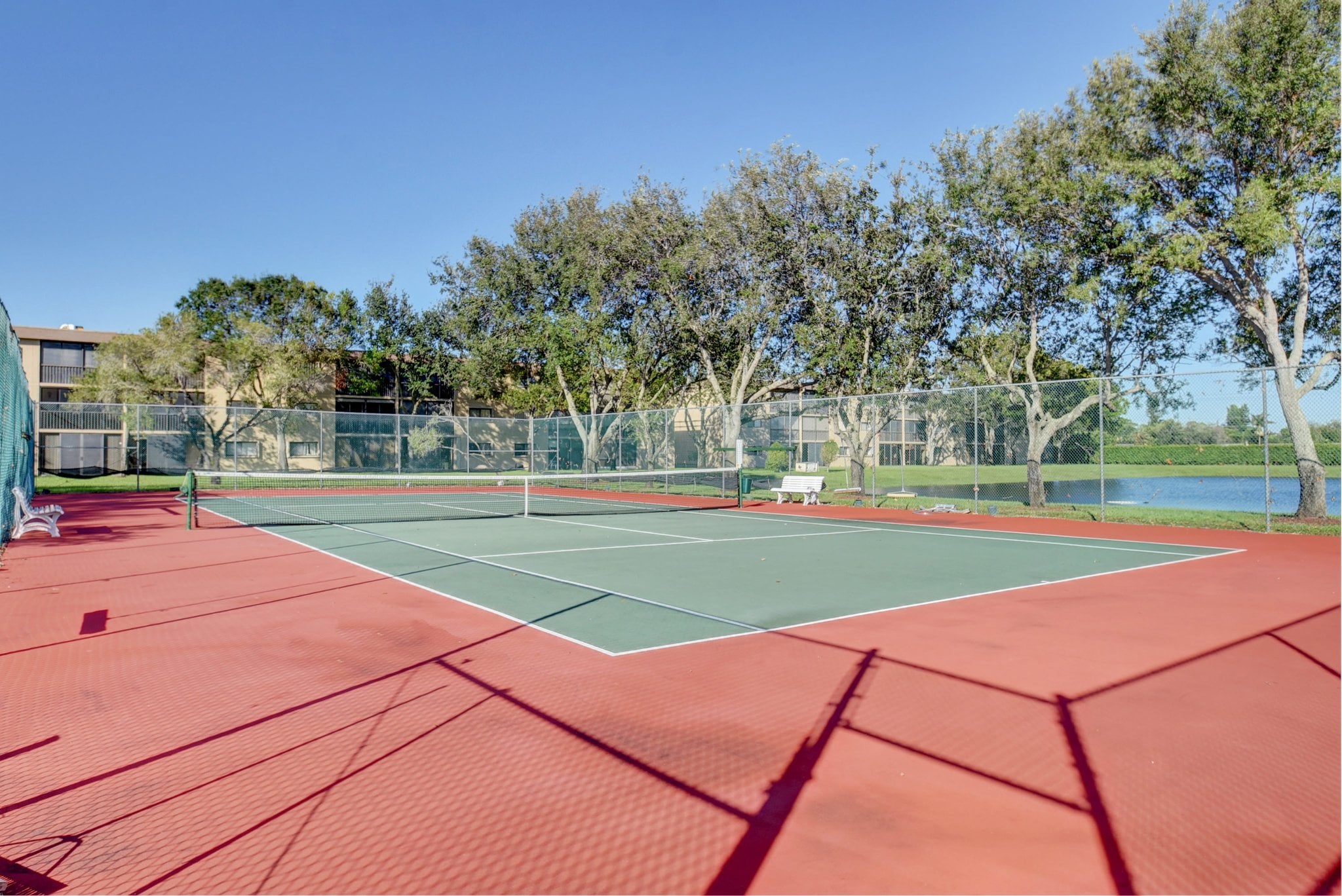 Tennis courts at Lakes of Delray