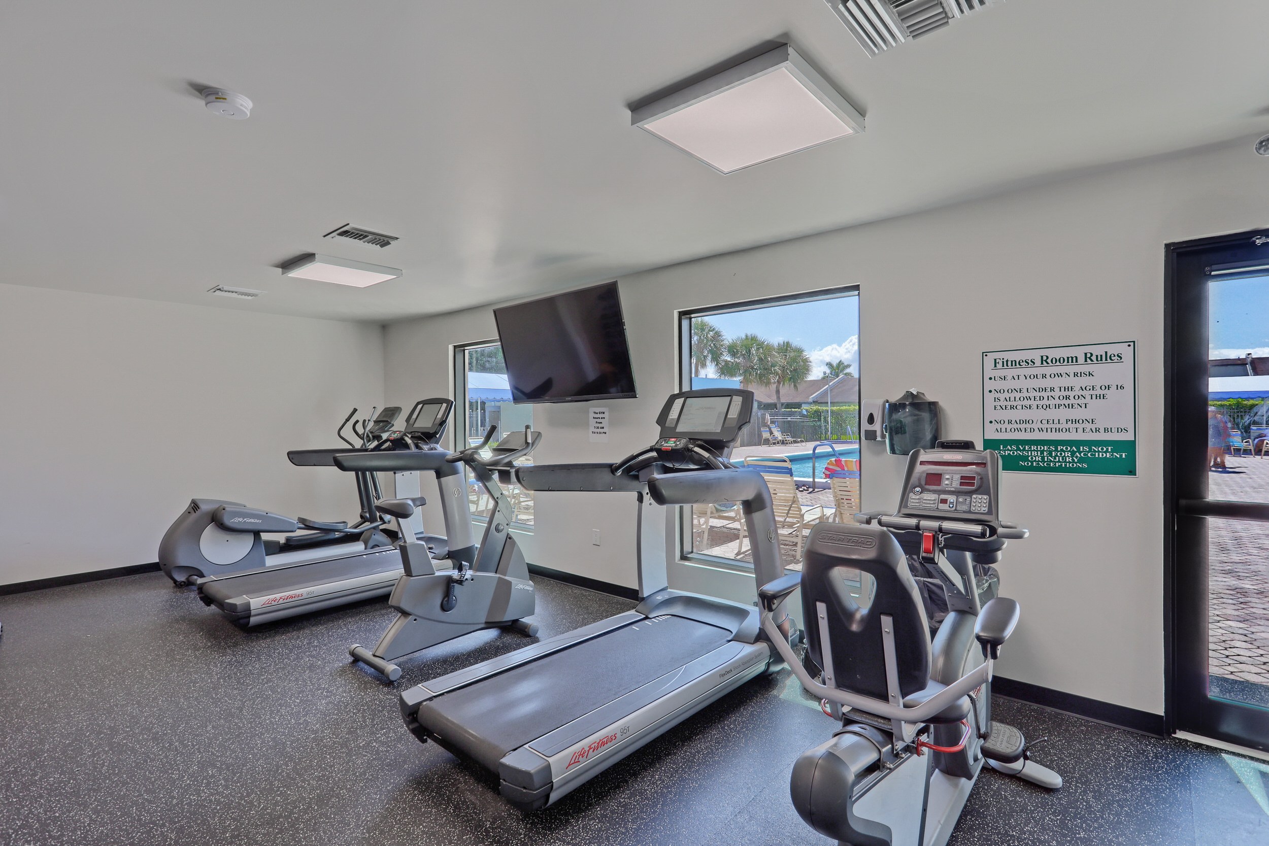 Fitness center at Las Verdes