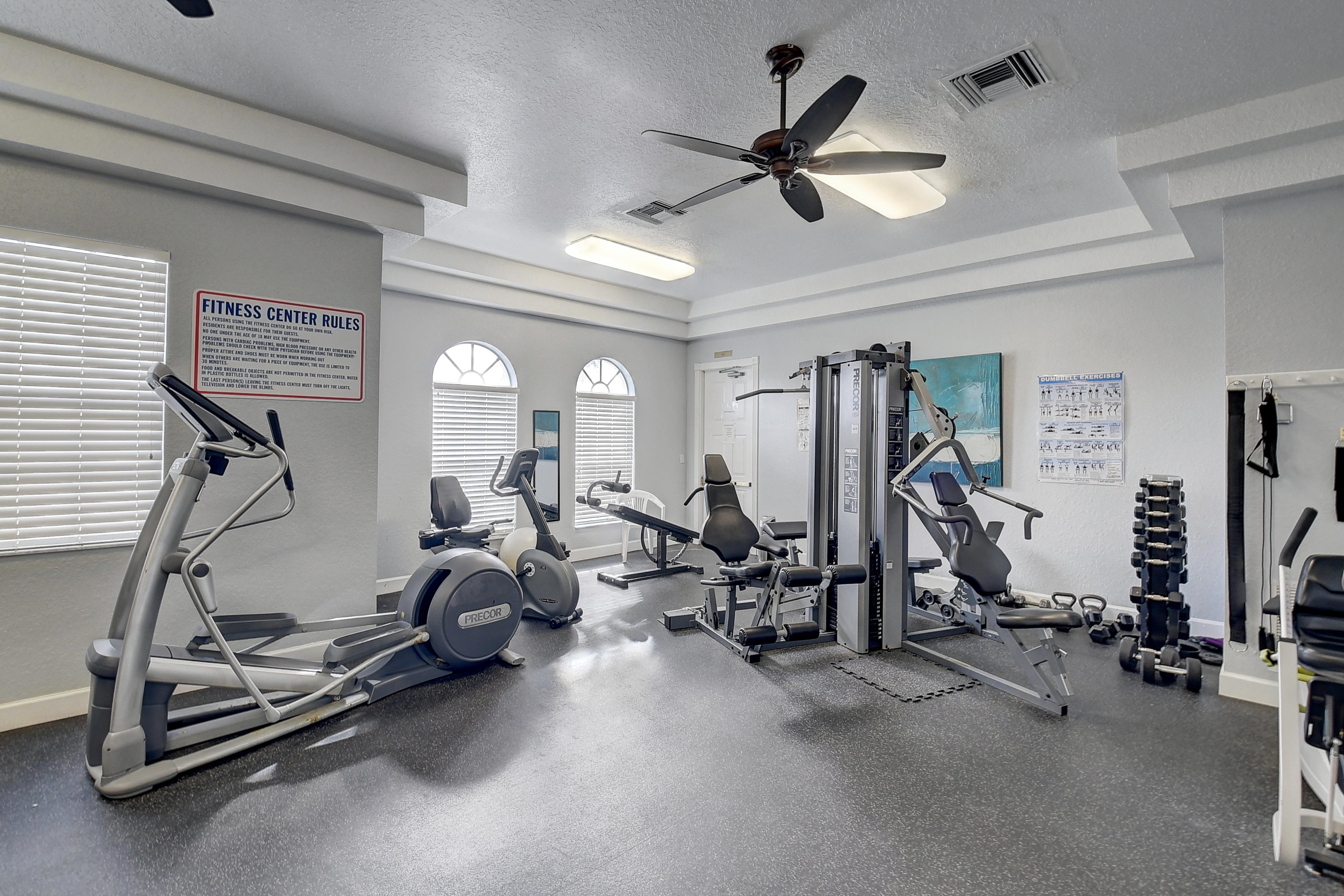 Fitness center at Royal Lakes