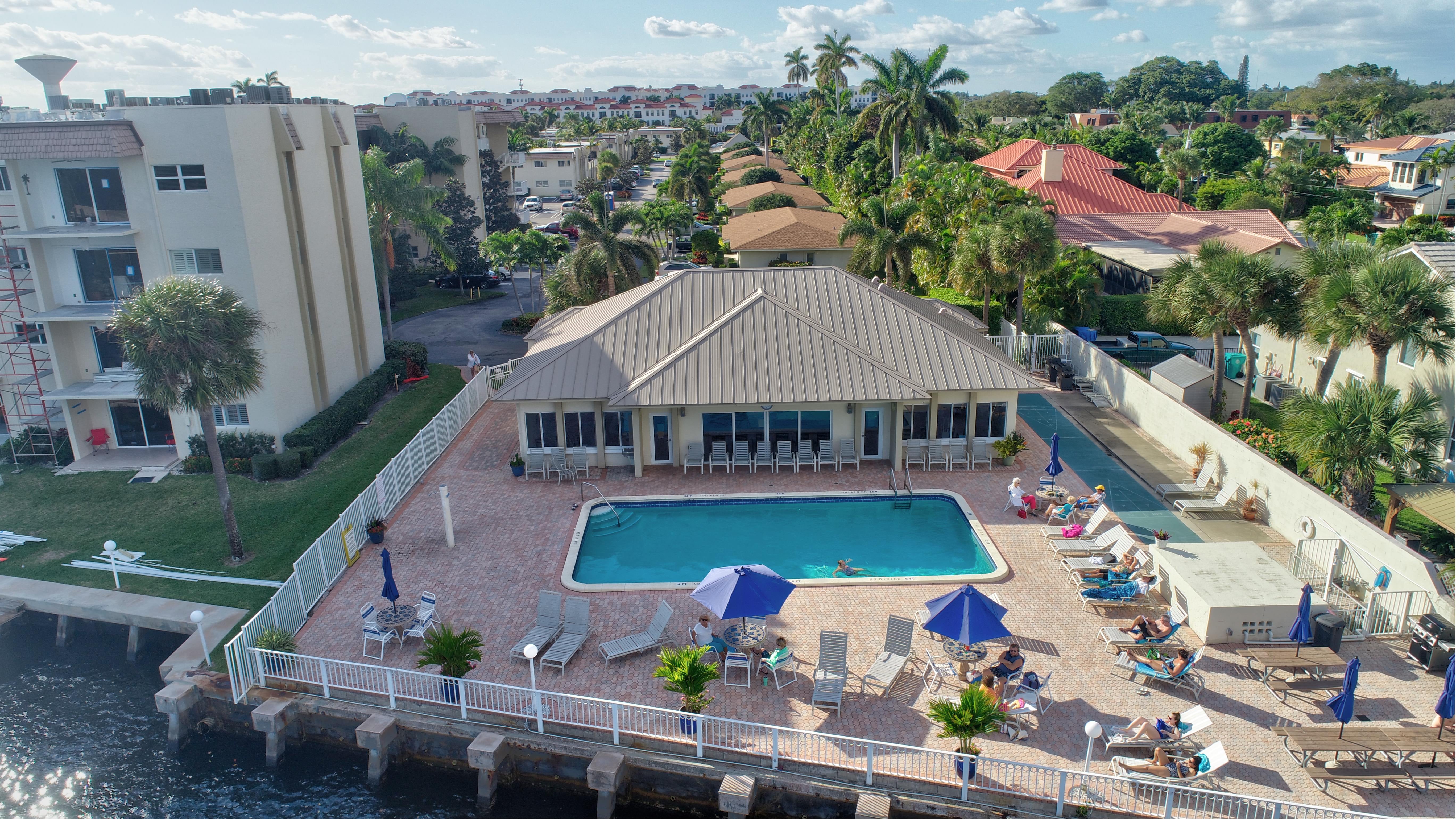 Snug Harbor Gardens clubhouse