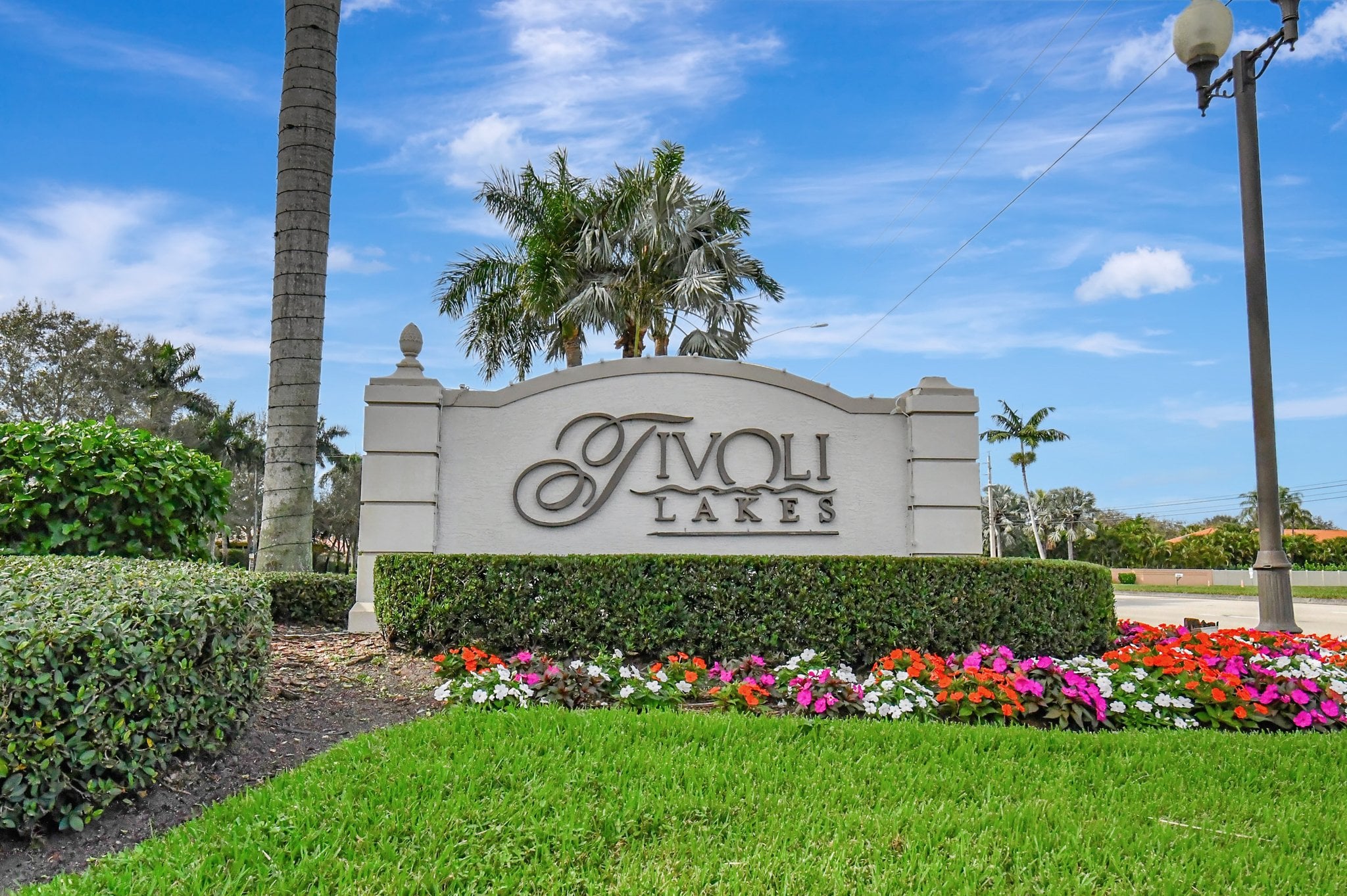 Tivoli Lakes community entrance sign and landscaping