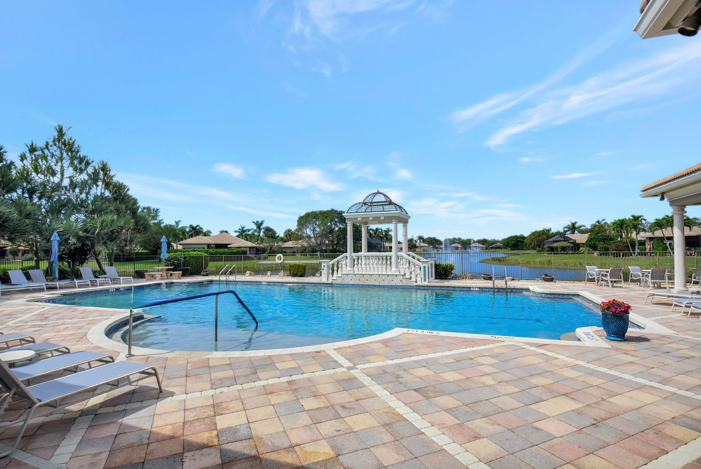 Outdoor swimming pool at Tivoli Reserve
