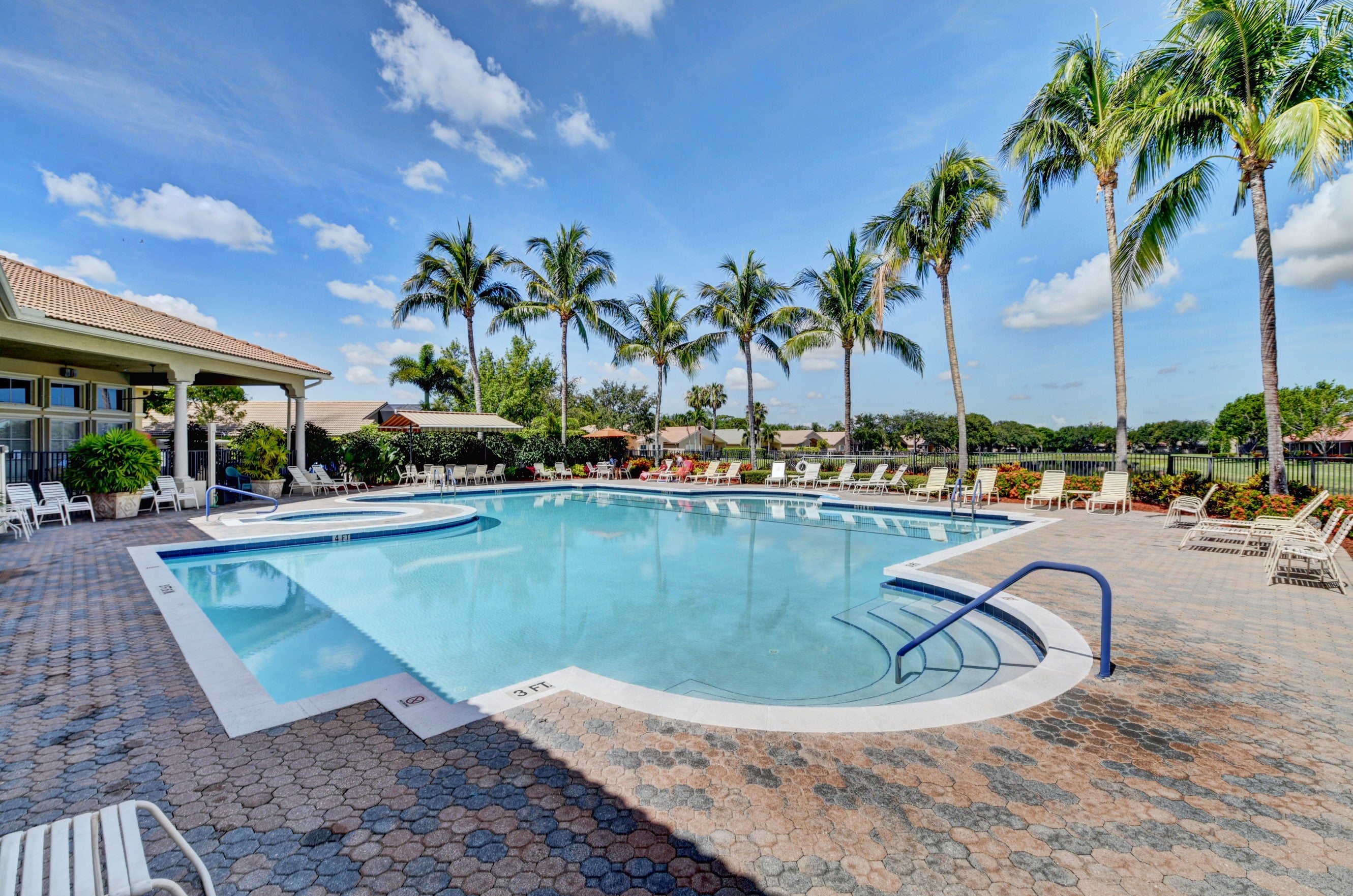 Tuscany Bay community pool