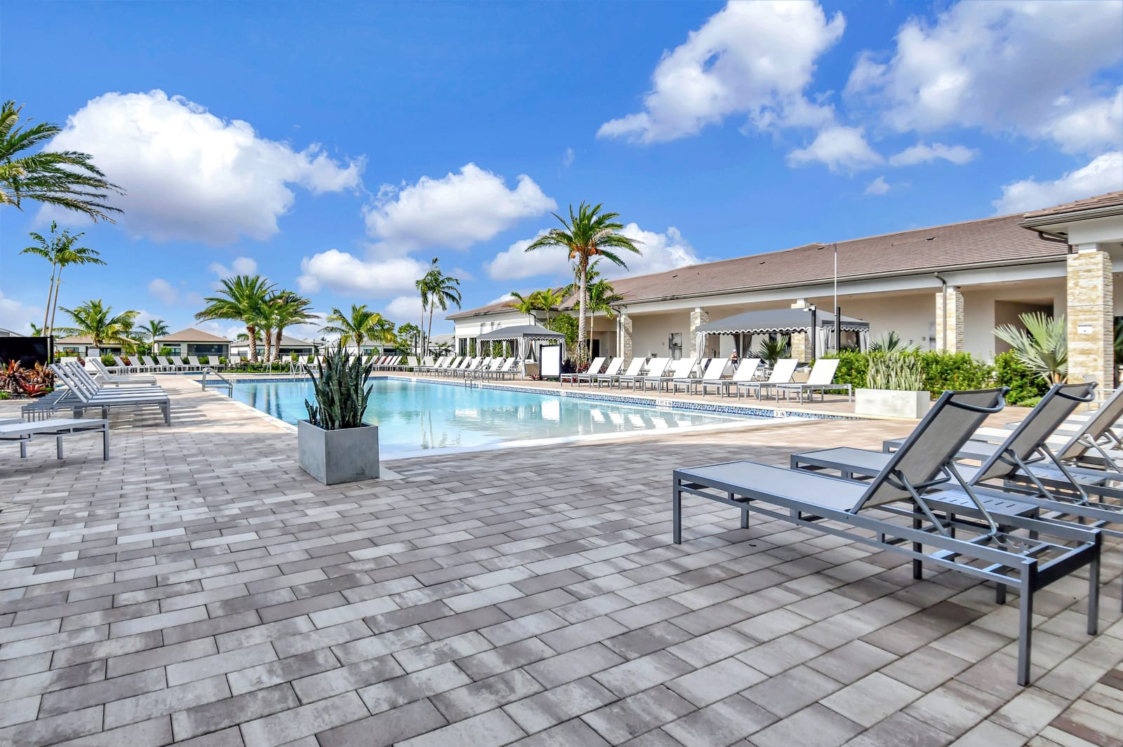 Resort-style pool at Valencia Grand