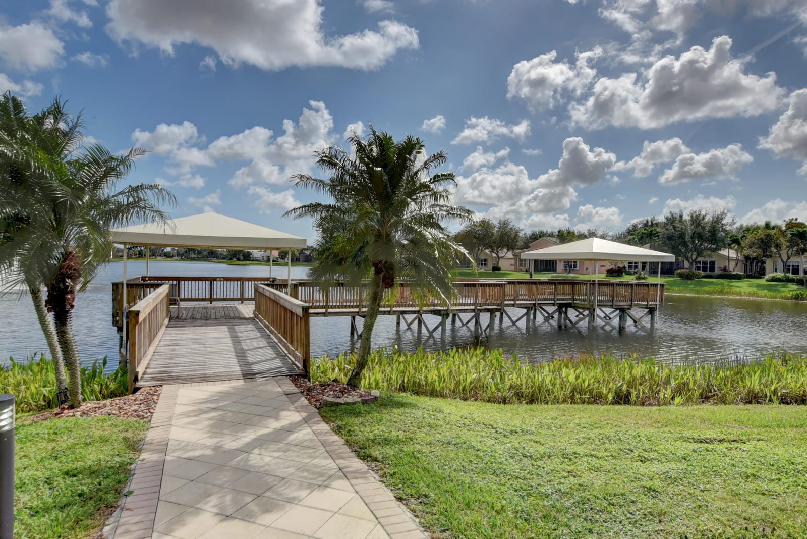 Lakeside view at Valencia Isles