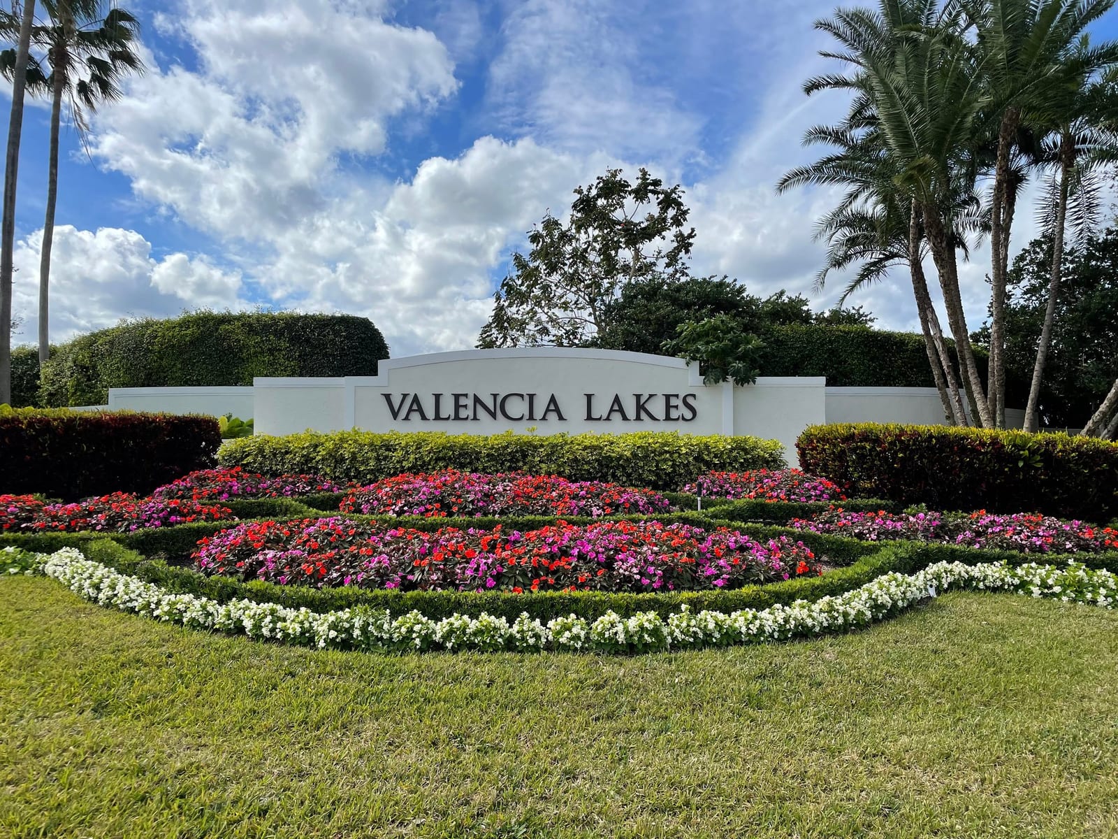 Community entrance at Valencia Lakes