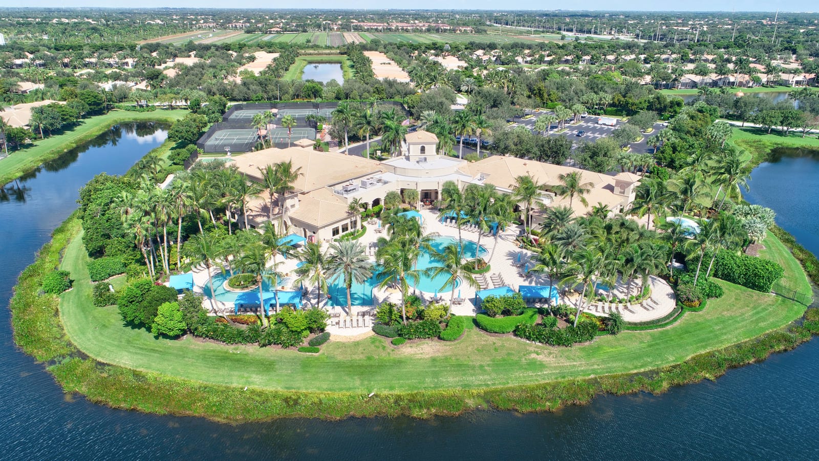 Clubhouse aerial at Valencia Palms