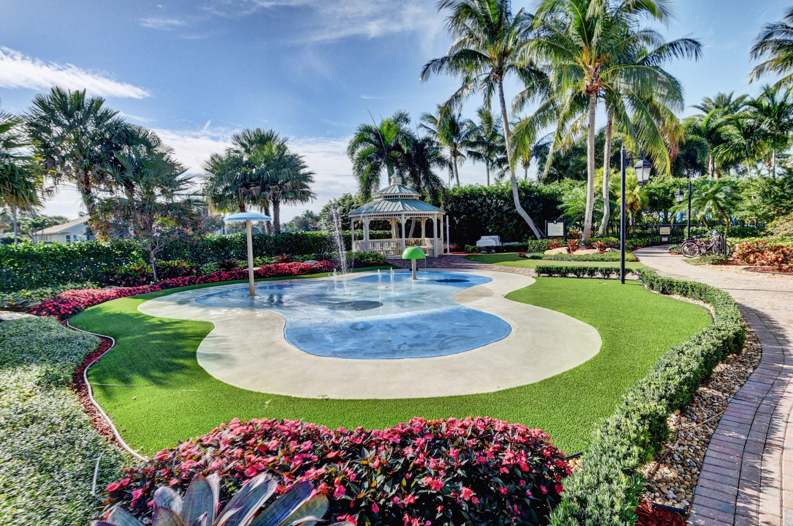 Bocce court at Valencia Palms