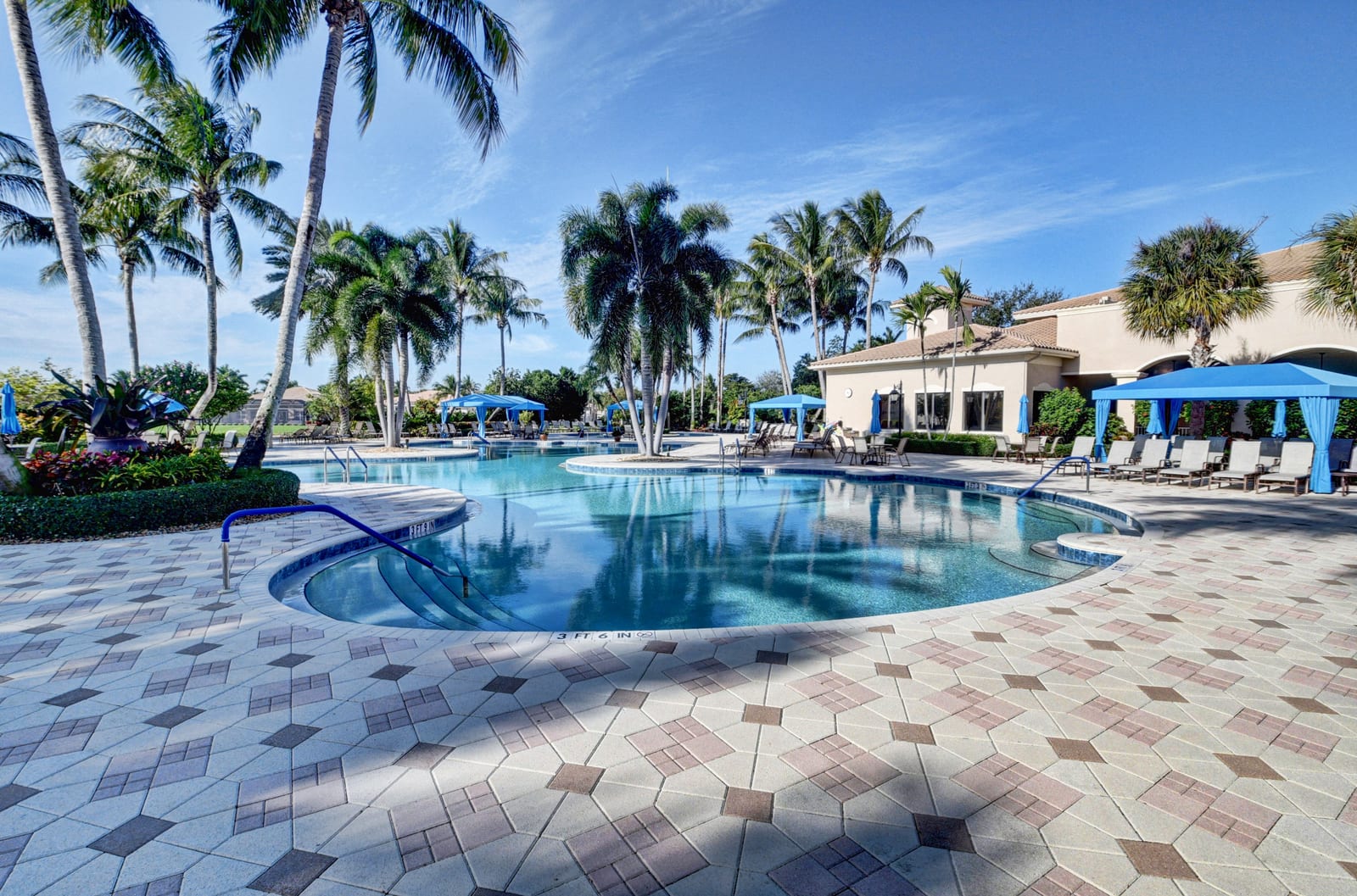 Resort pool at Valencia Palms