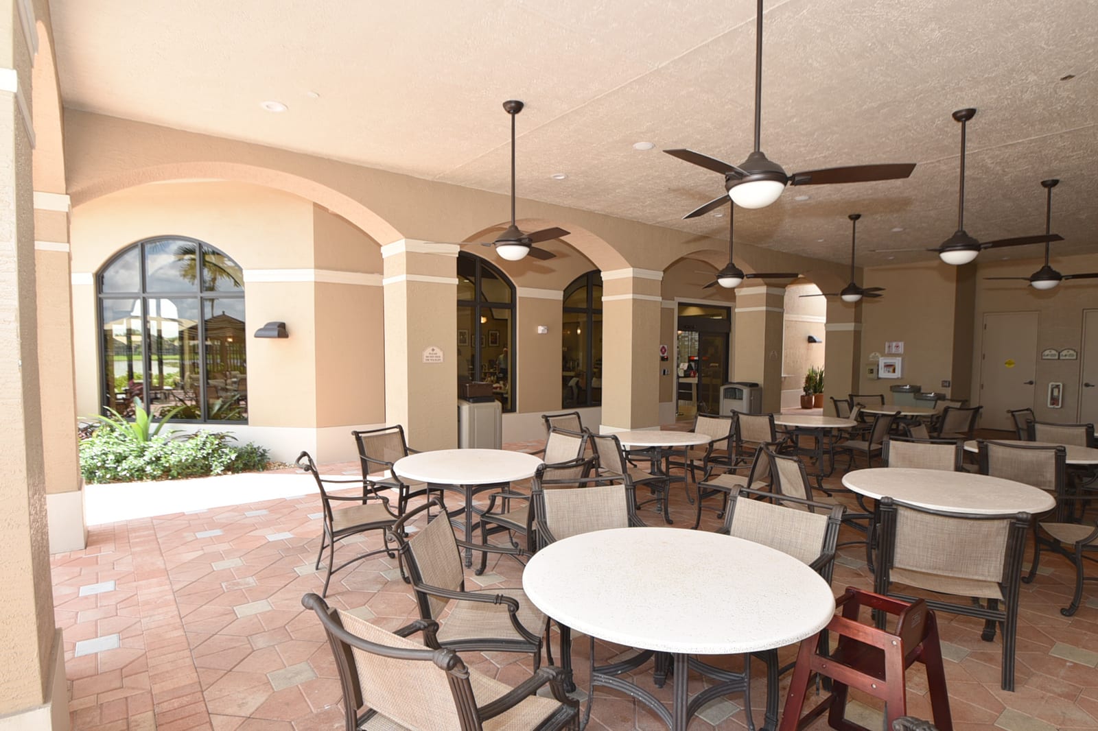Clubhouse cafe at Valencia Shores
