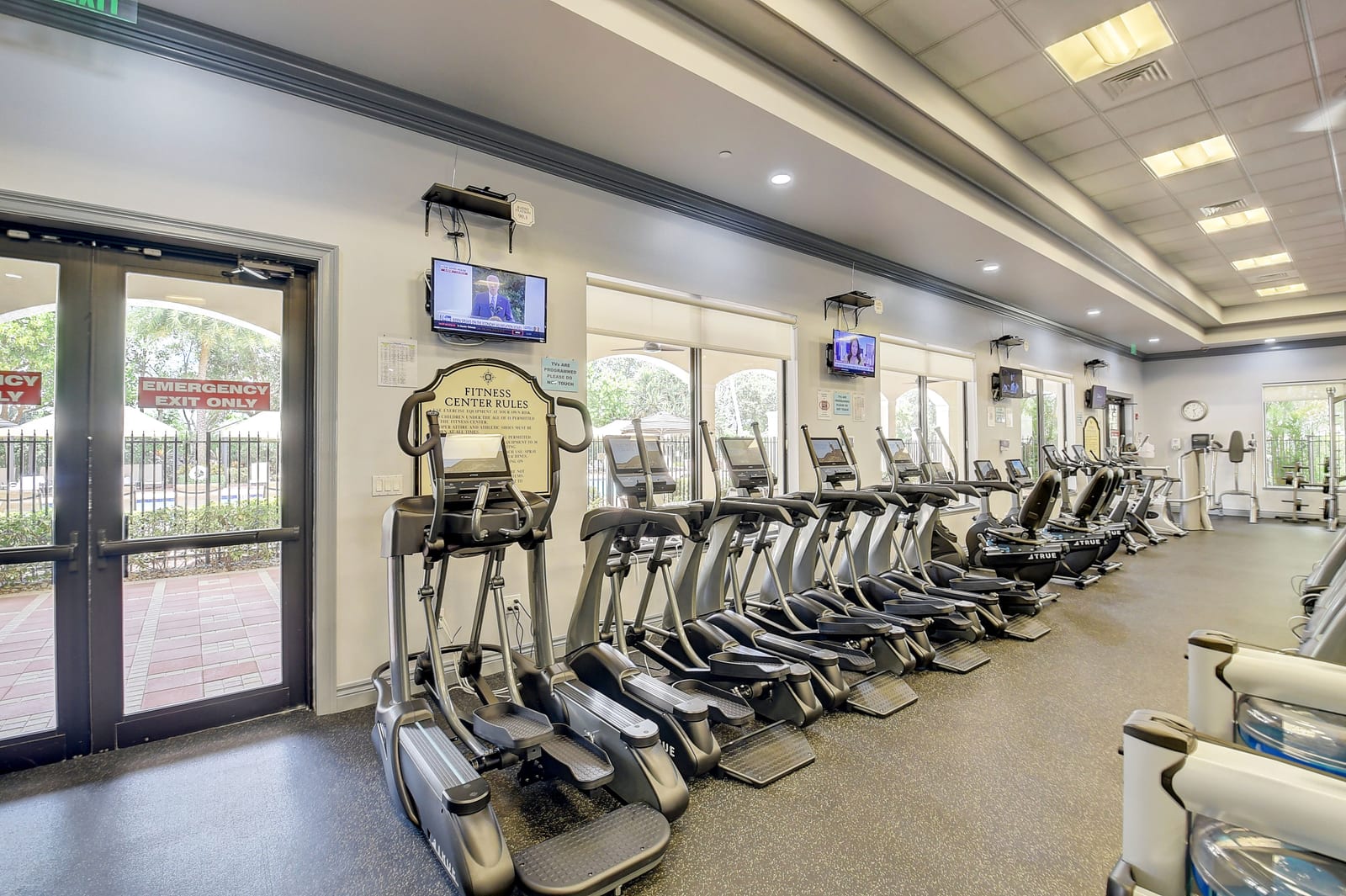 Fitness center at Valencia Shores
