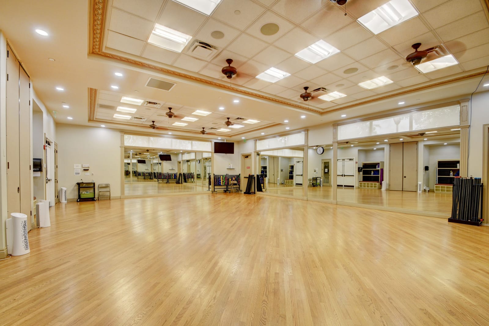Fitness studio at Valencia Shores