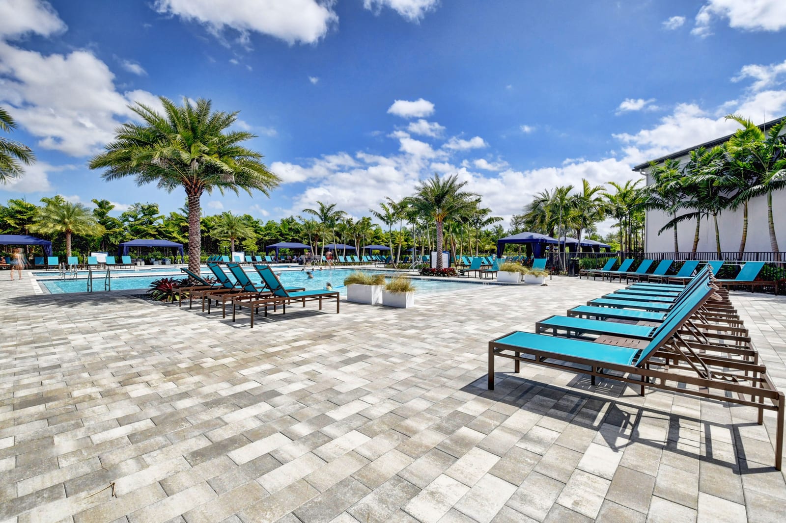 Resort-style pool at Valencia Sound