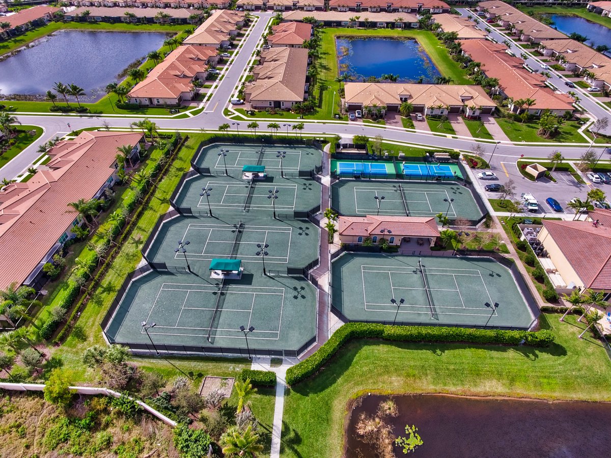 Aerial view of courts at Villaggio Reserve