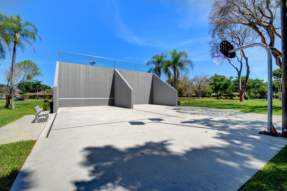 Whisper Walk tennis courts