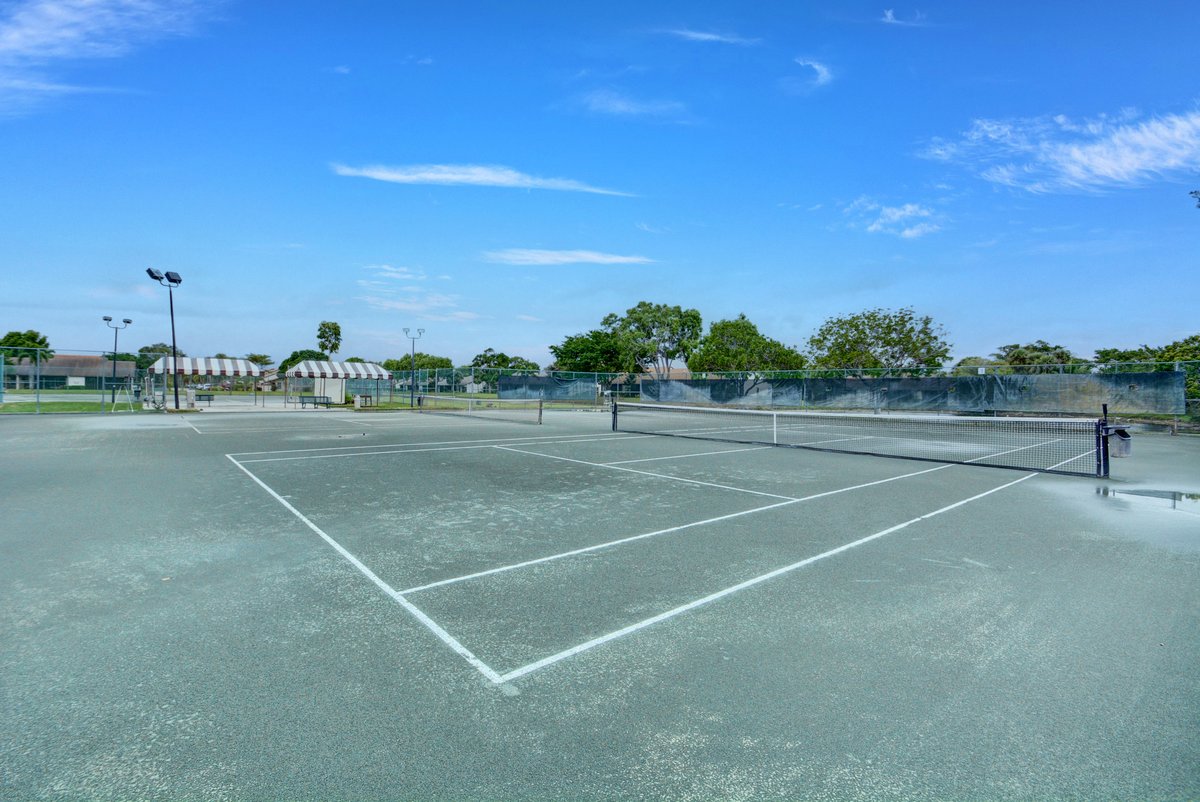Willow Bend tennis courts