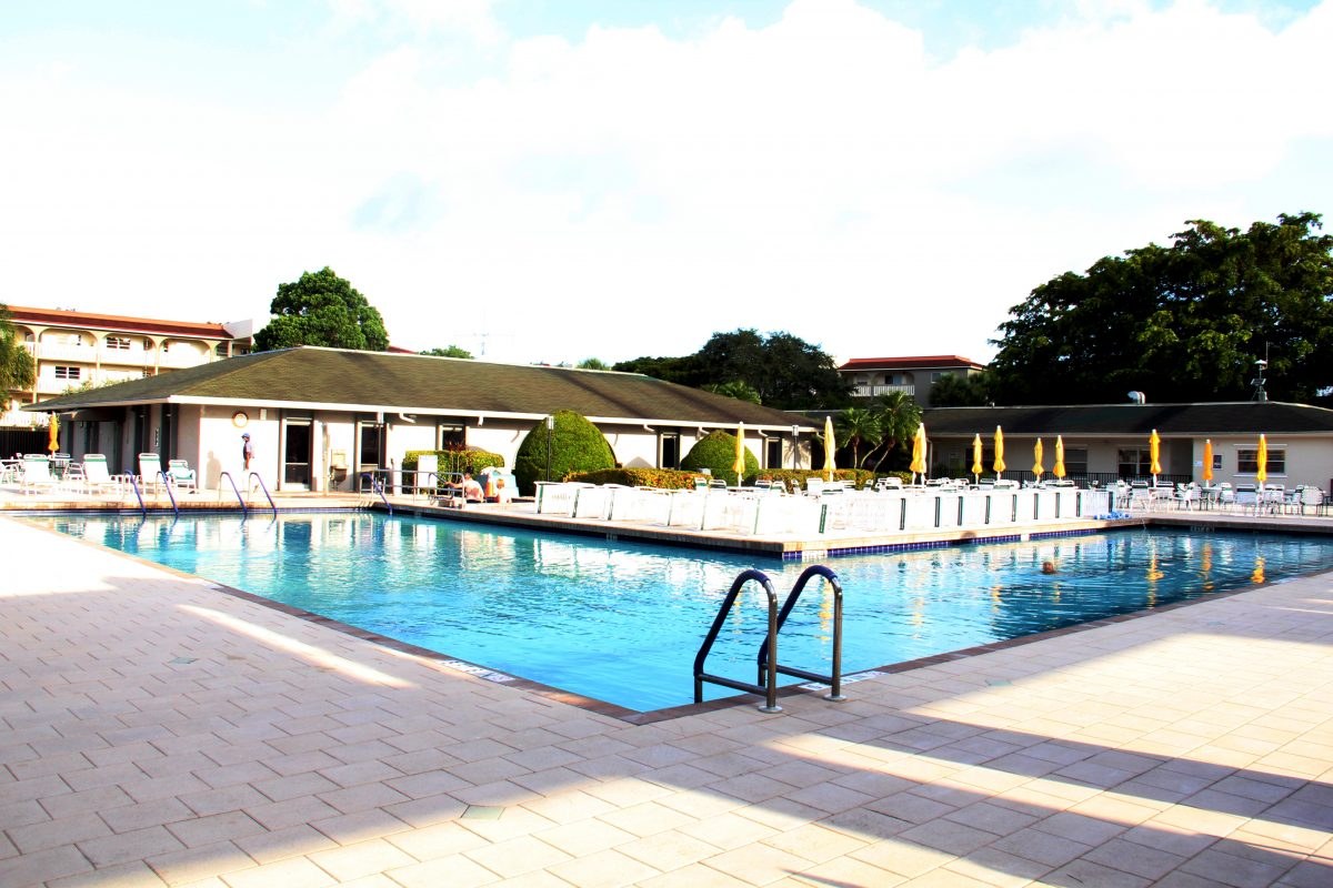 Wynmoor main swimming pool and surrounding deck