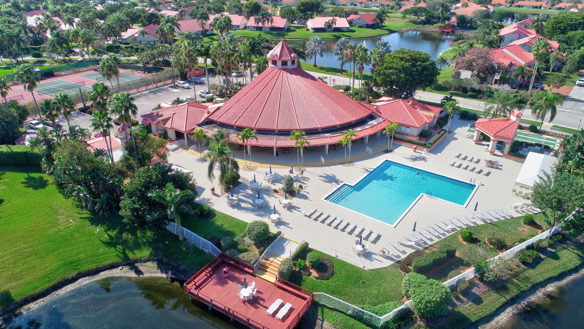 Aerial view of the Lexington Club clubhouse and waterfront pool