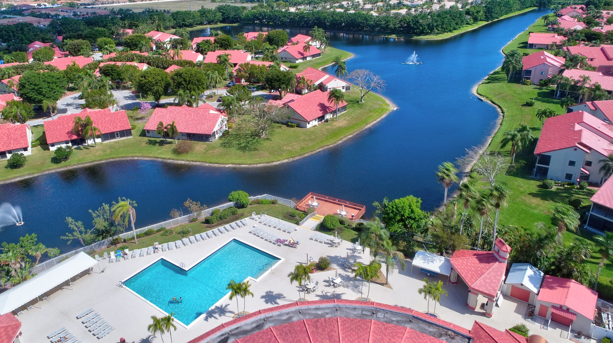Overhead view of the Lexington Club pool and clubhouse