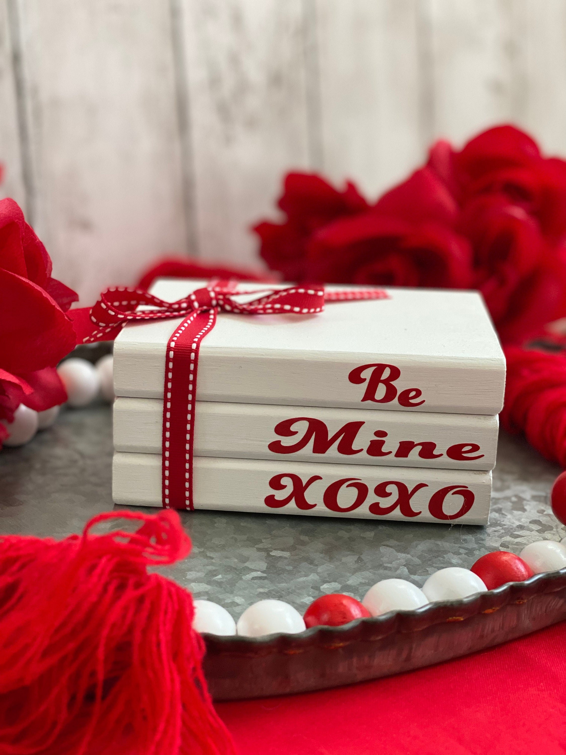 Be Mine, Valentines Day Decor