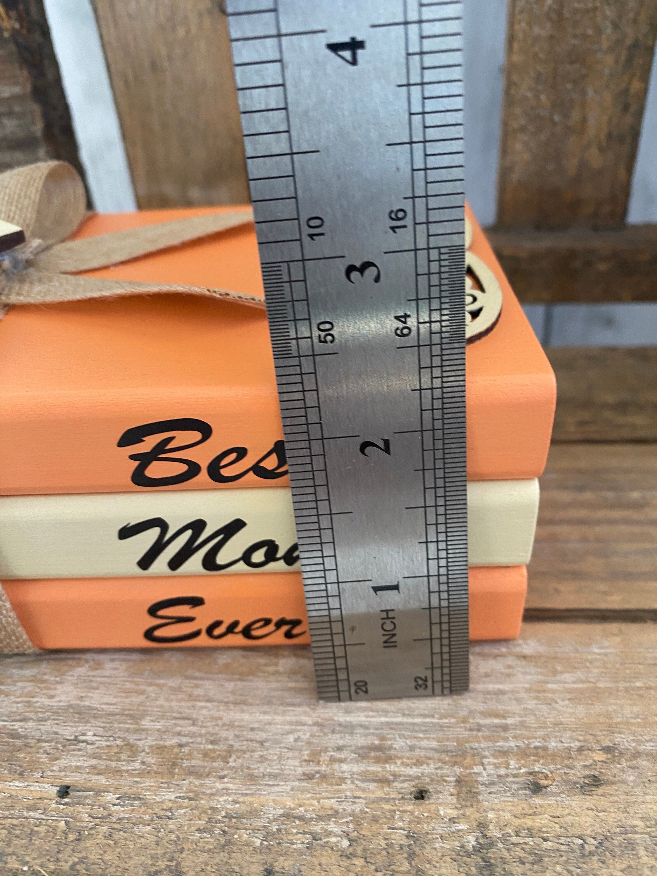 Best Mom Ever Wood Book Stack, Tiered Tray Decor, detail 5