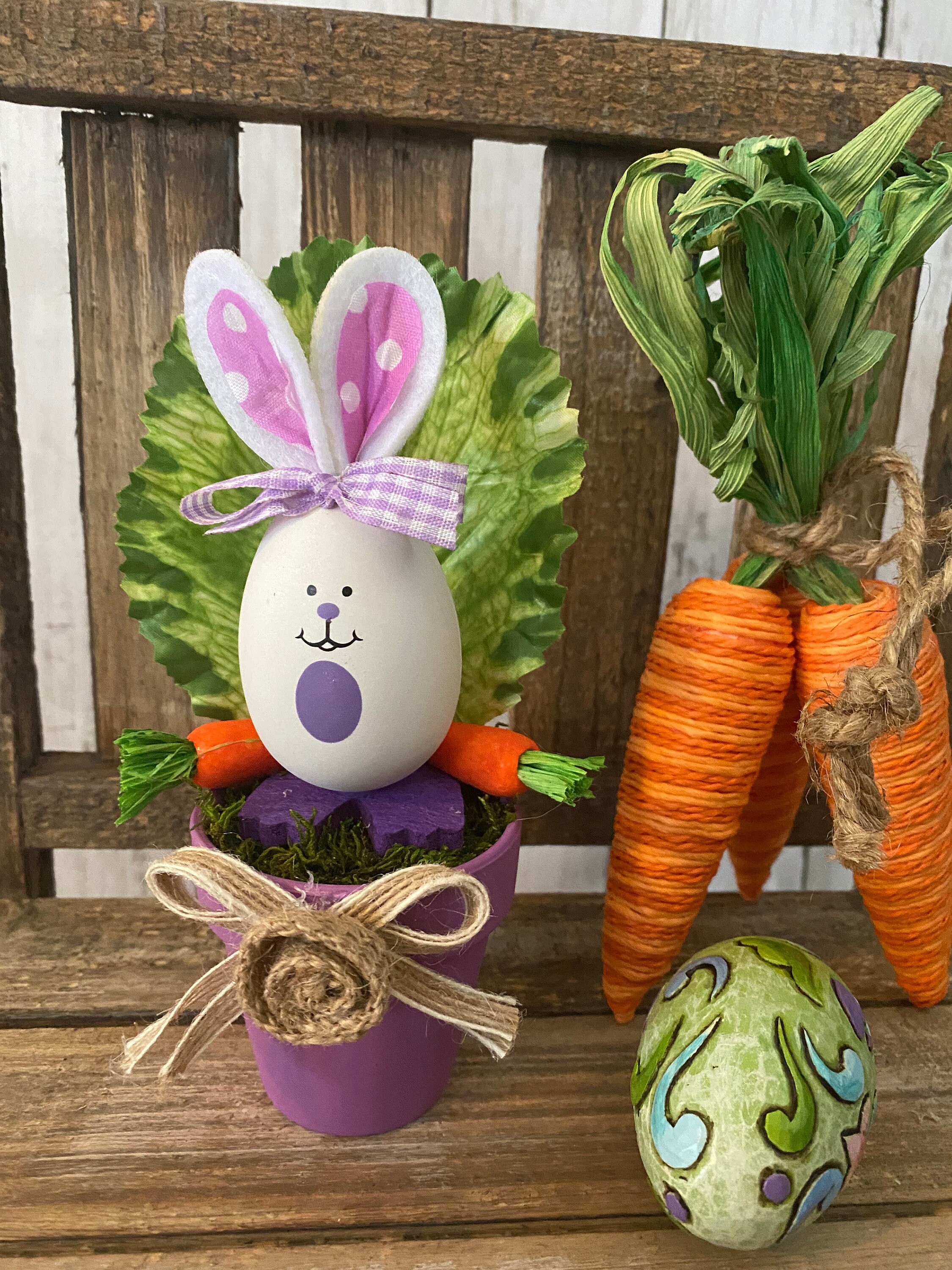 Bunny Egg Spring Shelf Sitter, Carrot & Lettuce Decor, detail 2