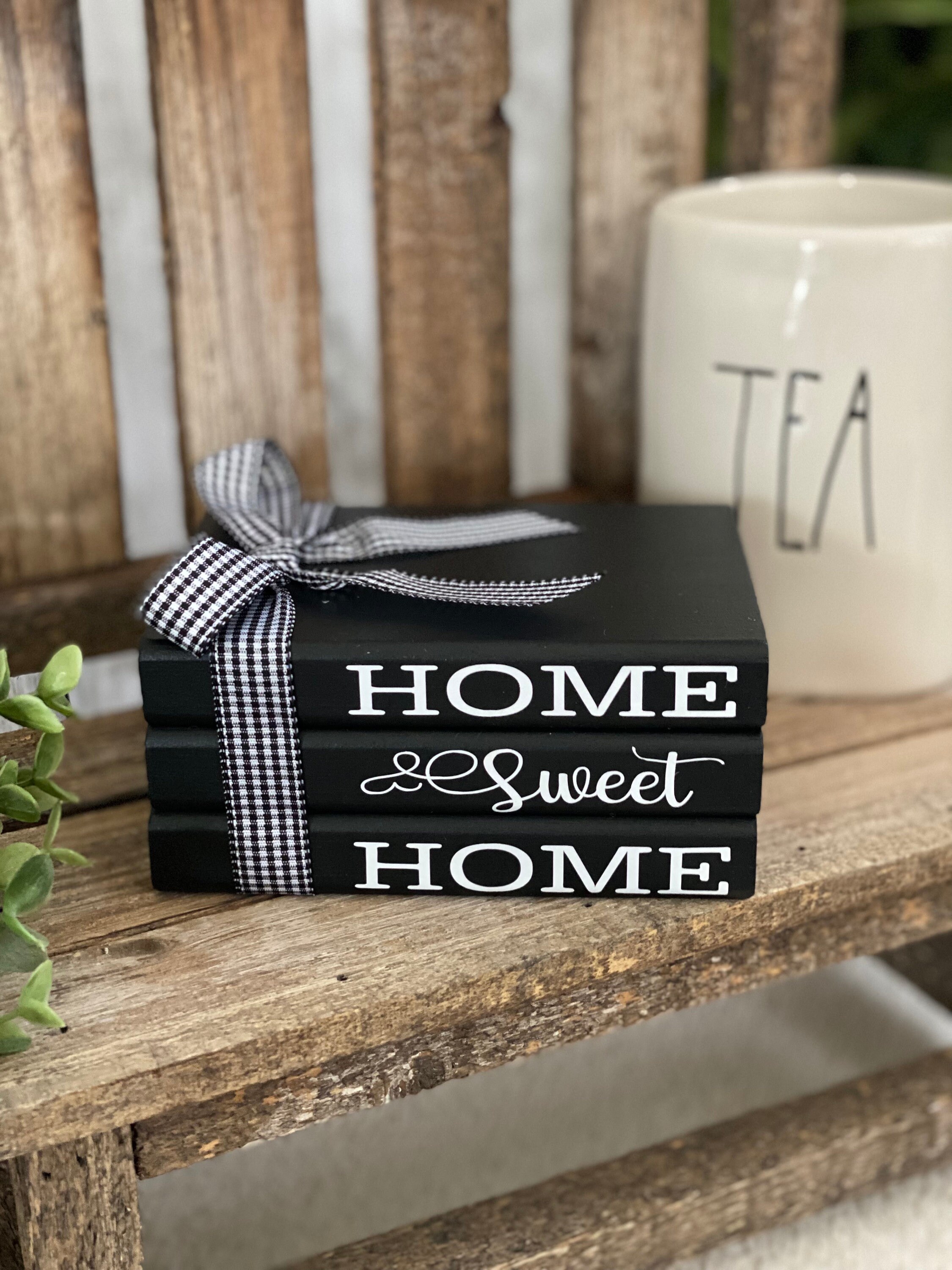 Home Sweet Home, Tiered Tray Decor