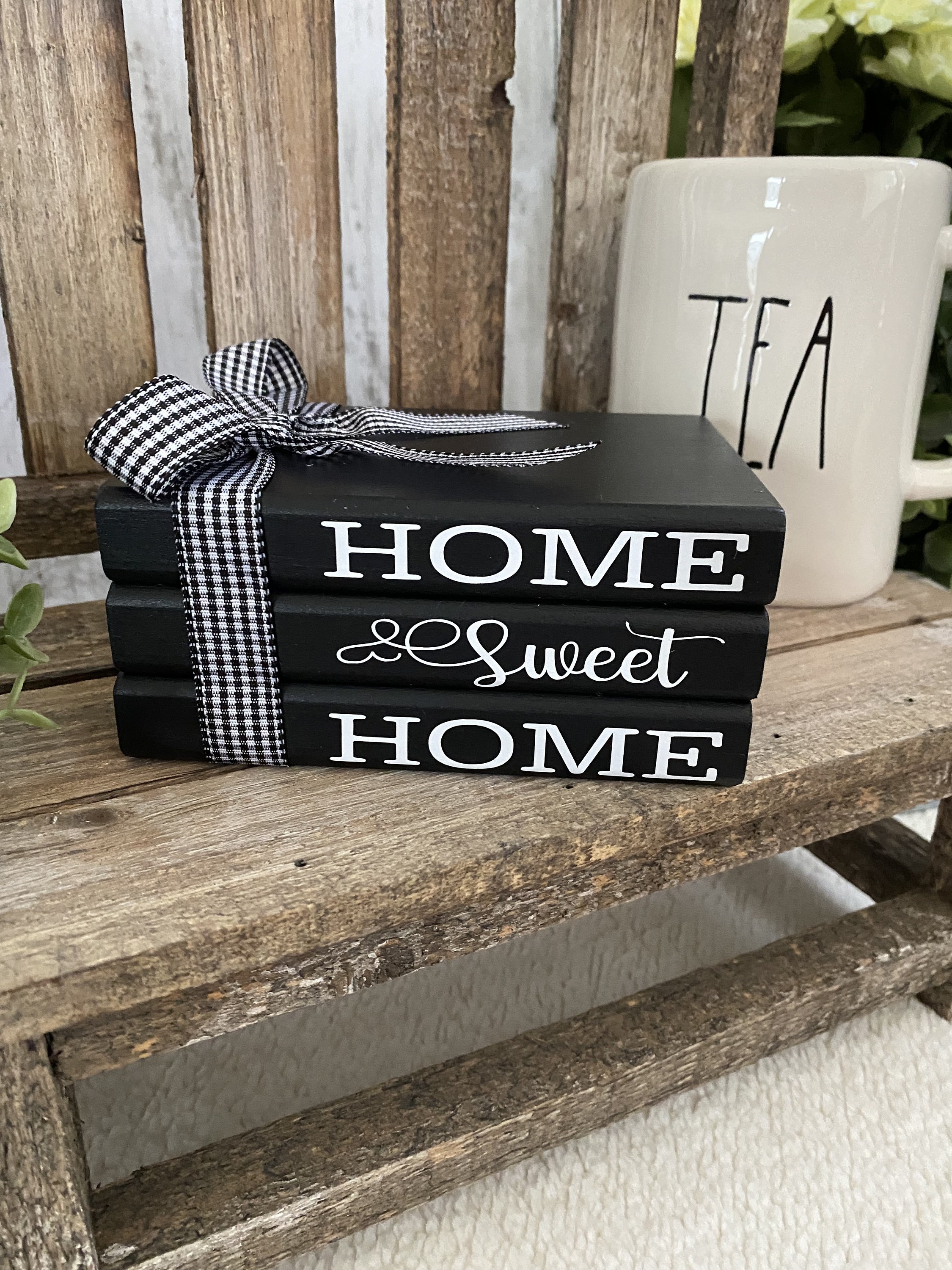 Home Sweet Home, Tiered Tray Decor, detail 2