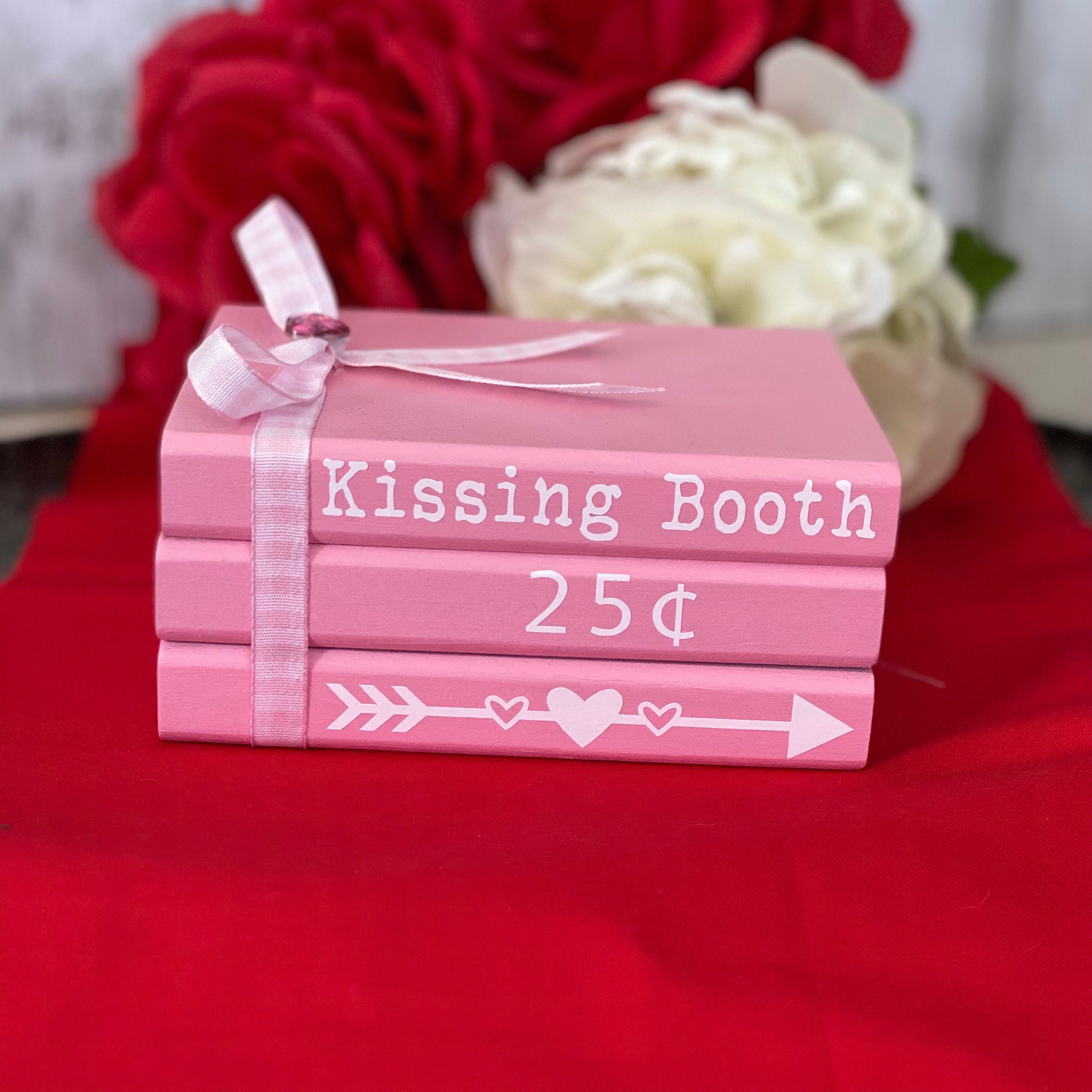 Kissing Booth, Valentines Day Decor
