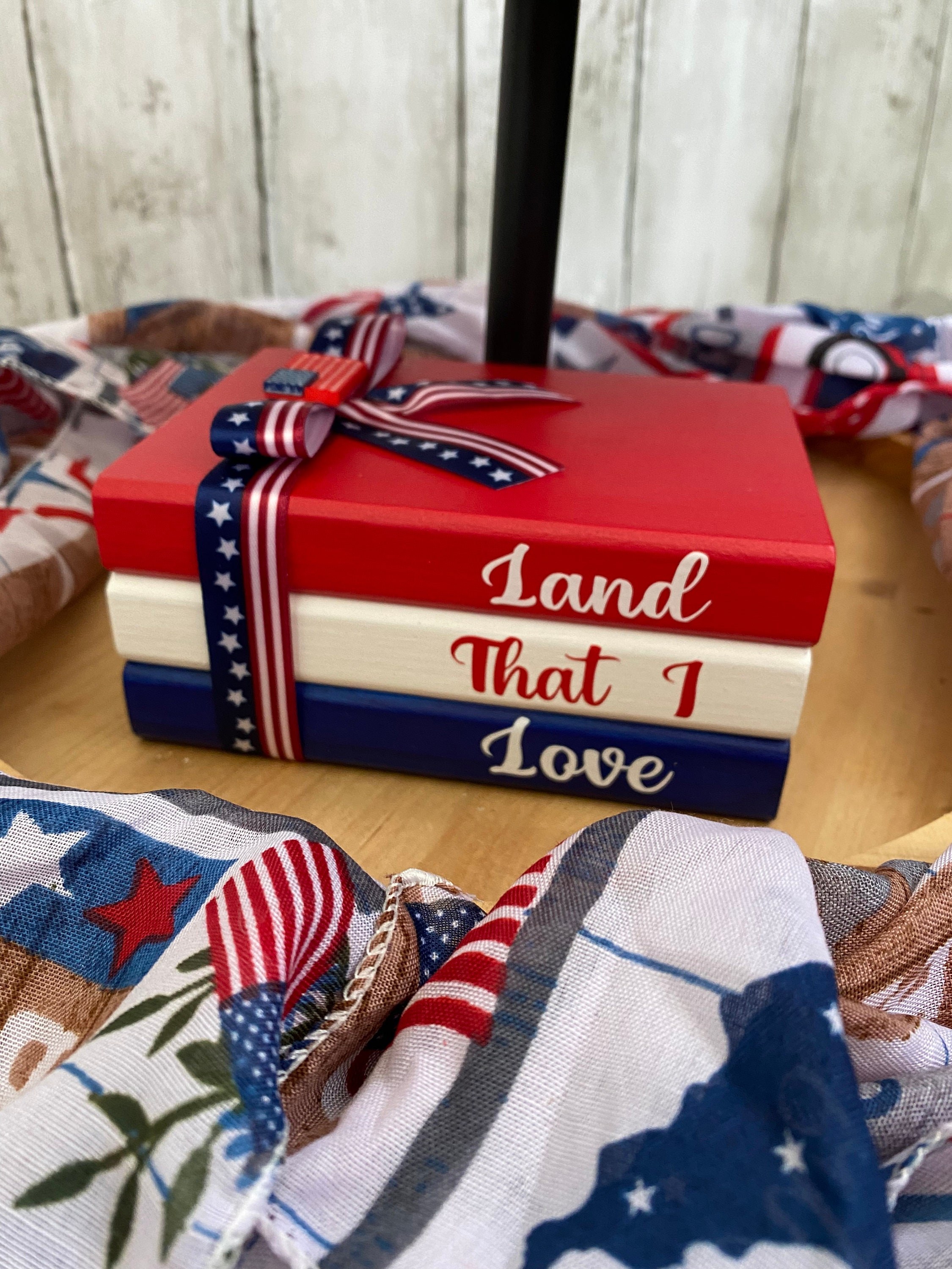 Land That I Love Book Stack, Patriotic Tiered Tray Decor, detail 3