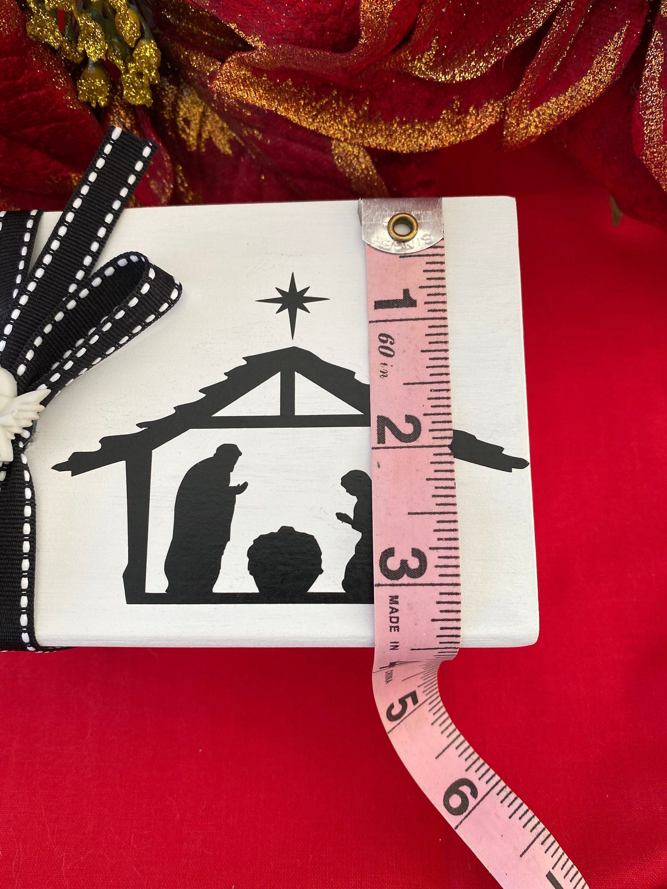 O Holy Night, Manger, detail 5