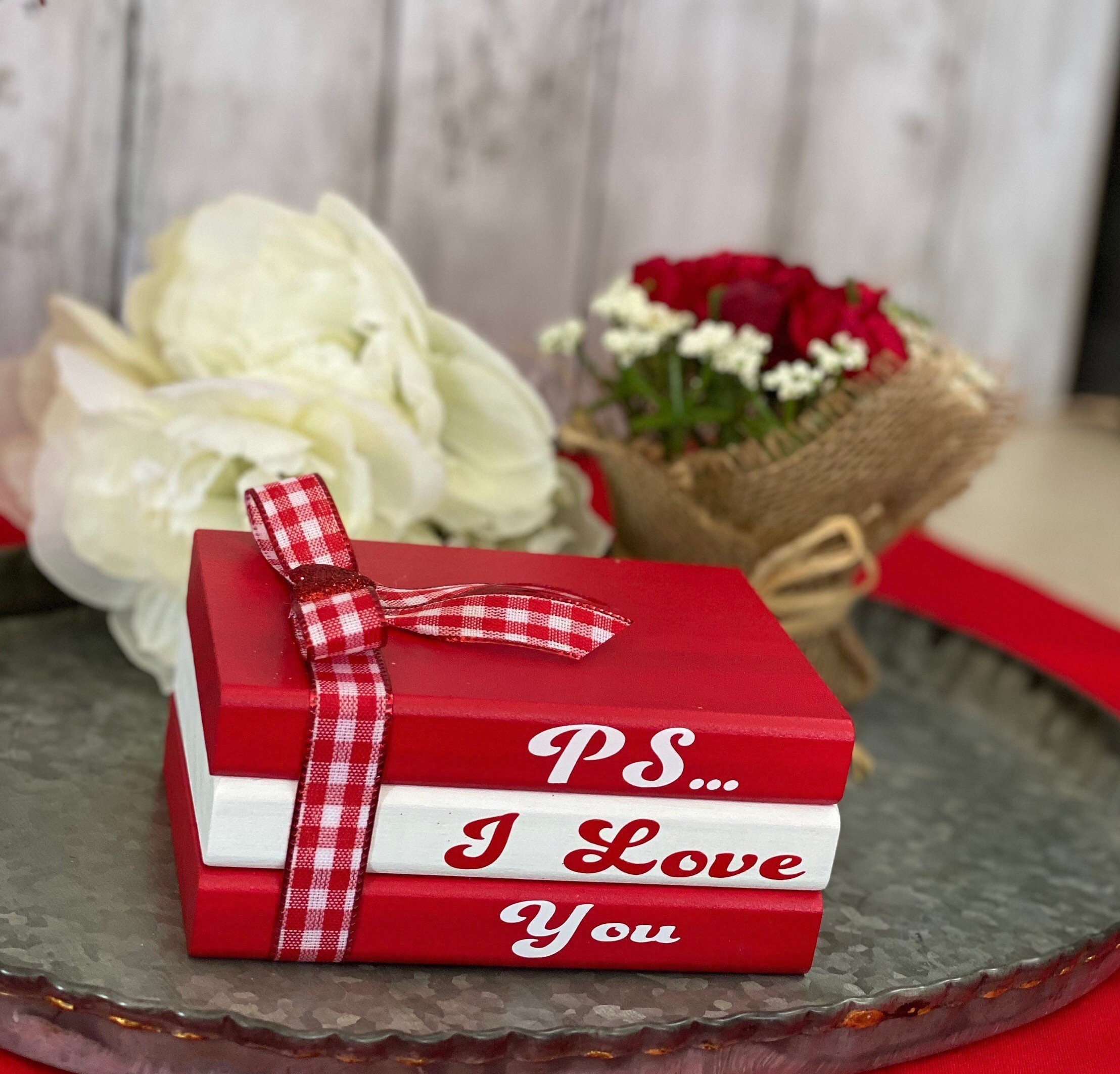 PS I Love You, Valentines Day Decor