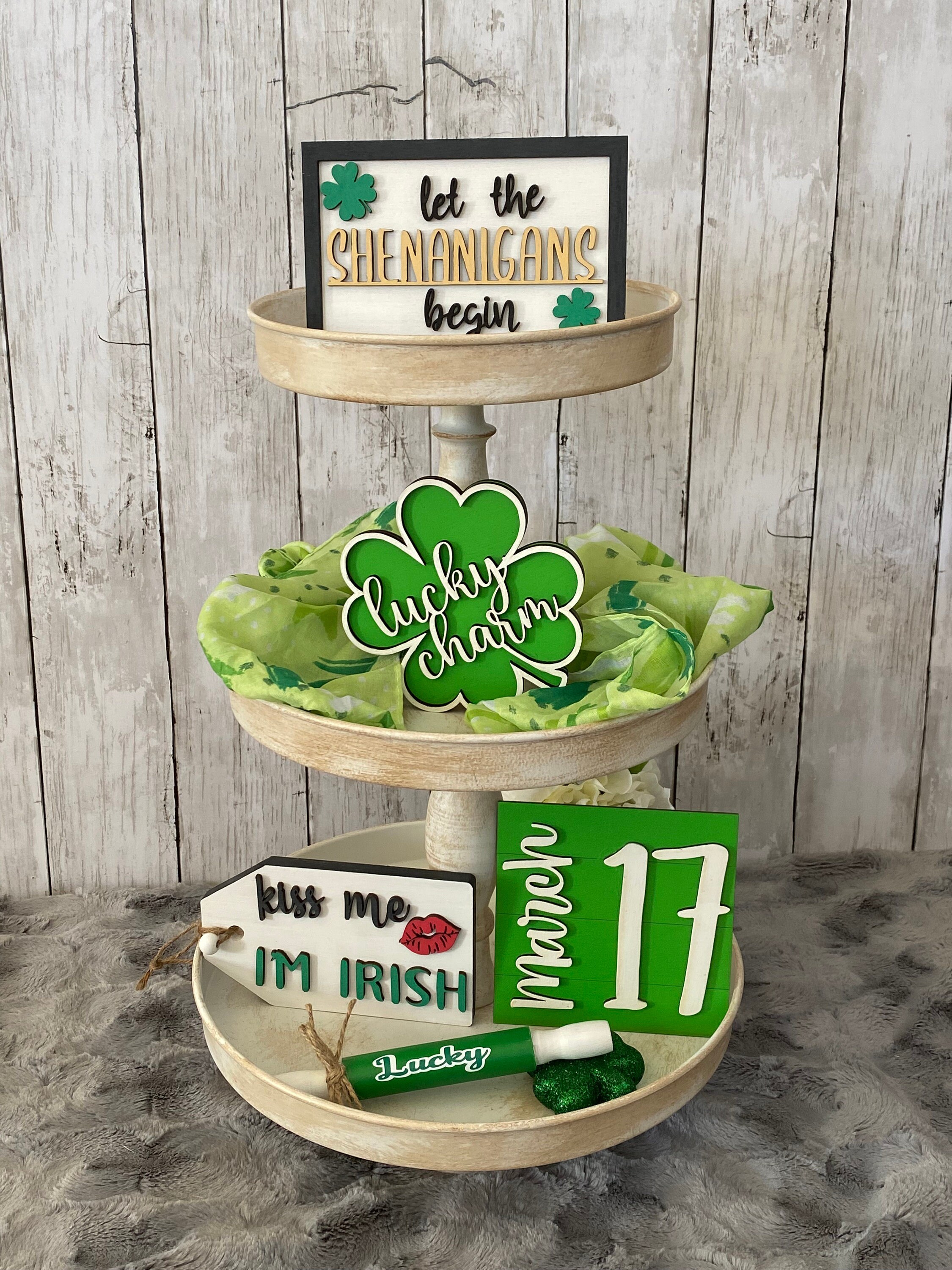 St Patrick's Day Decor, Shamrocks, detail 2
