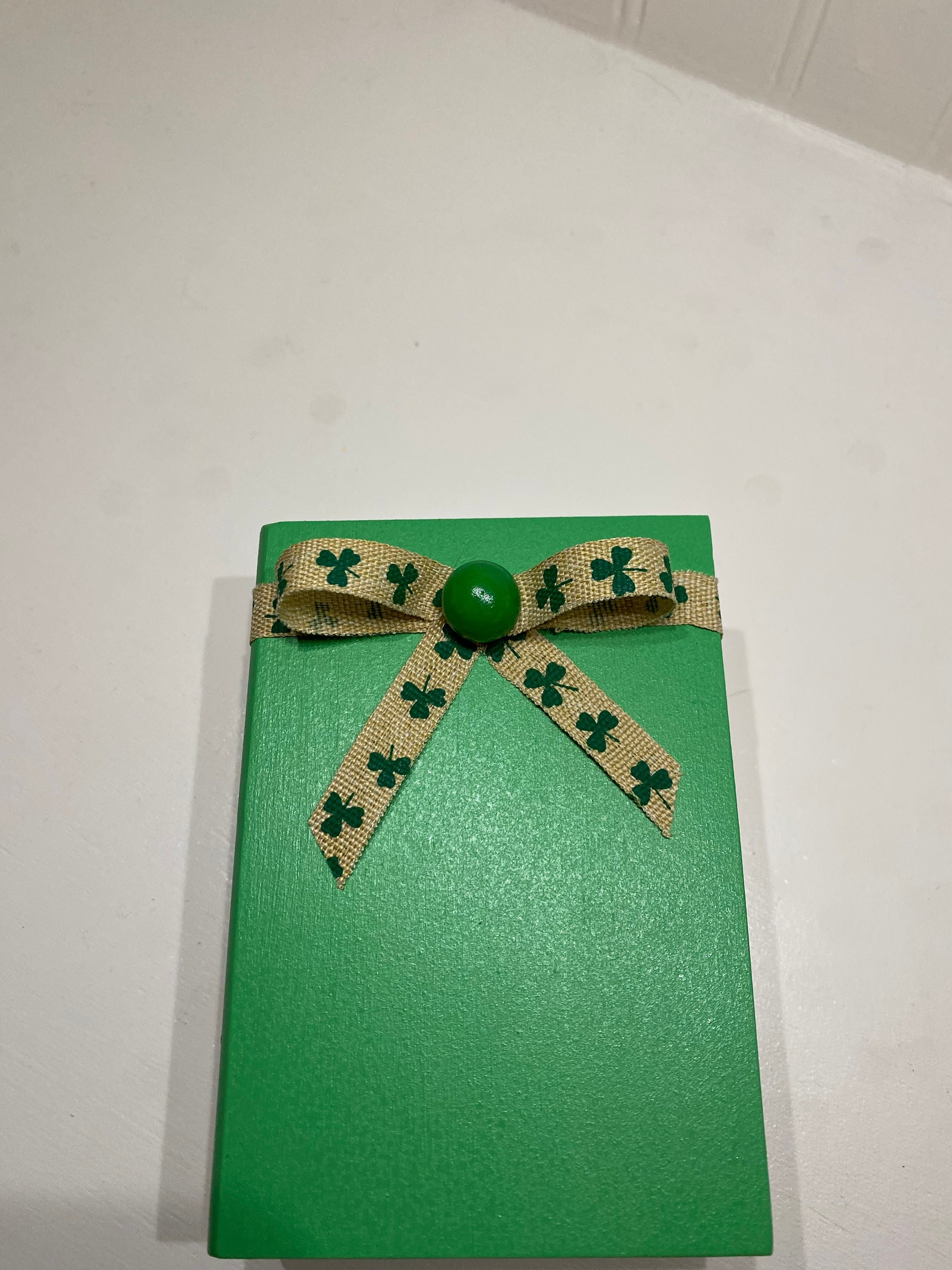 St. Patrick’s Day, Wee Bit Irish, detail 5