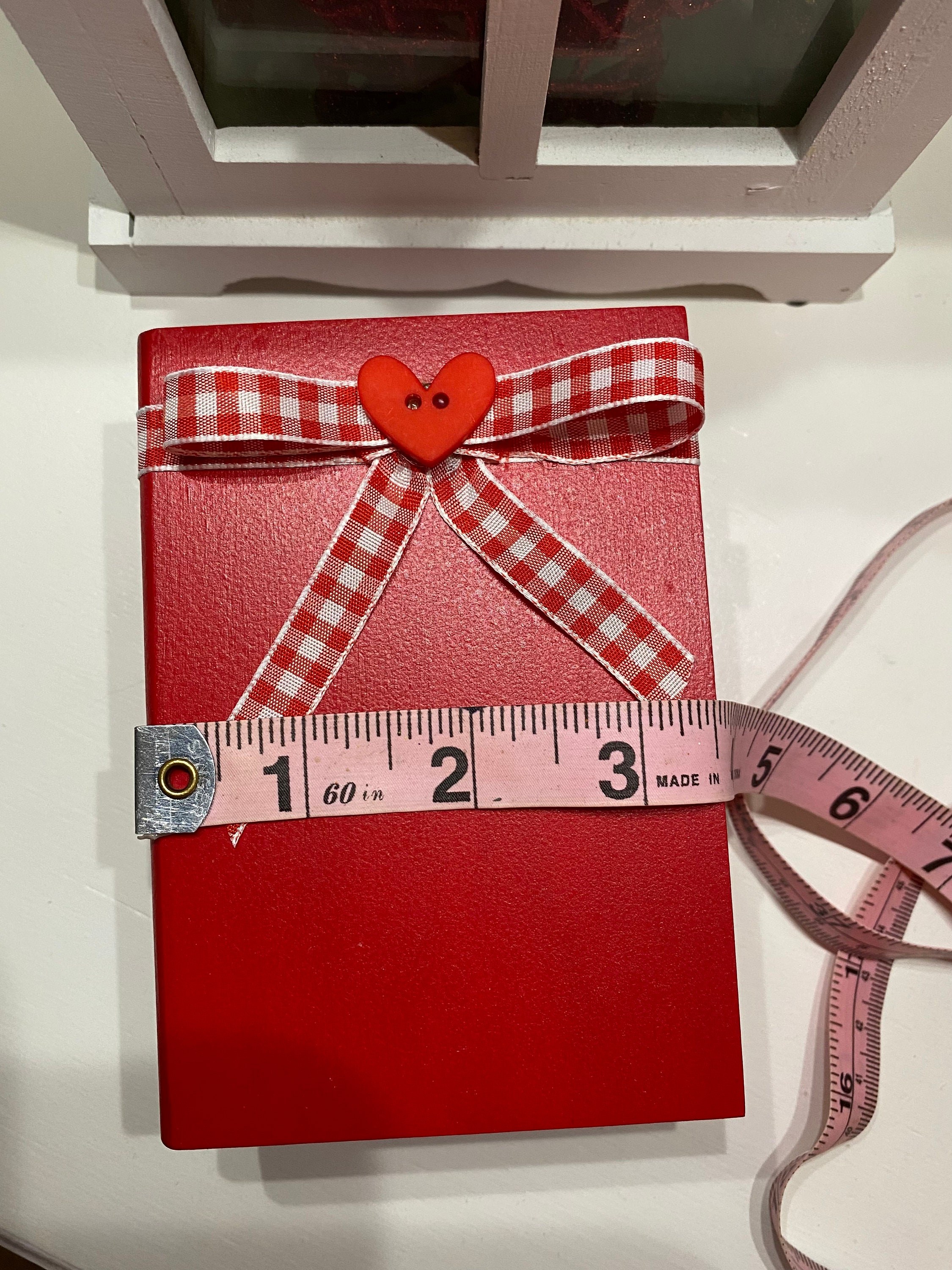 Valentines Day Wood Book Stack, Tiered Tray Decor, detail 4