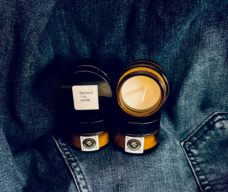 Sigmund Candle