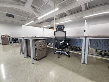 Knoll/Reff U desk