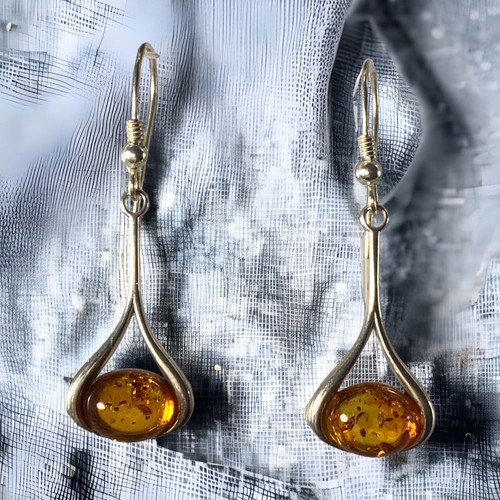 Baltic Amber Earrings: “Freestyle”