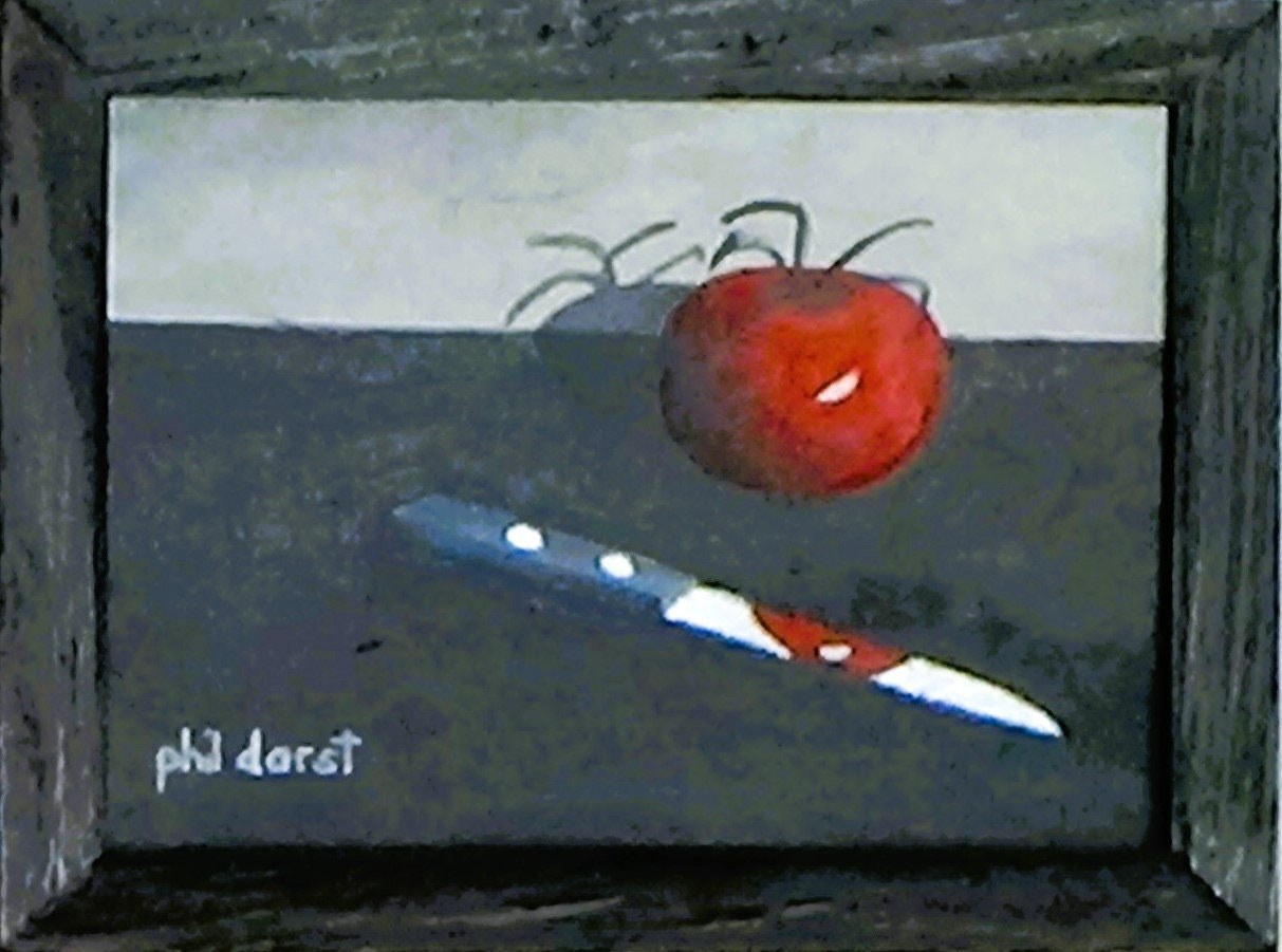 Juicy red tomato still life, view 3
