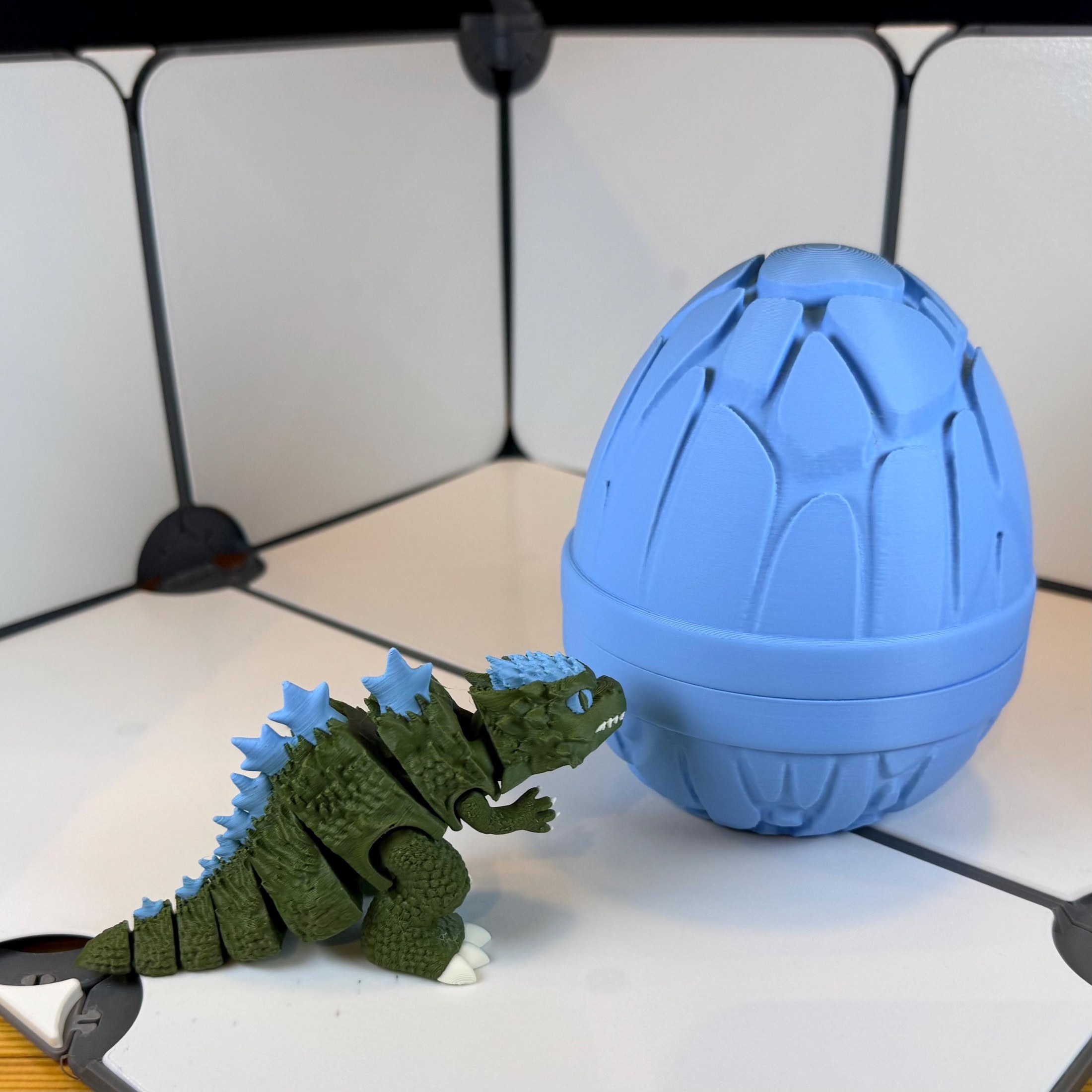 Godzilla | The Ultimate Flexi Godzilla, view 3