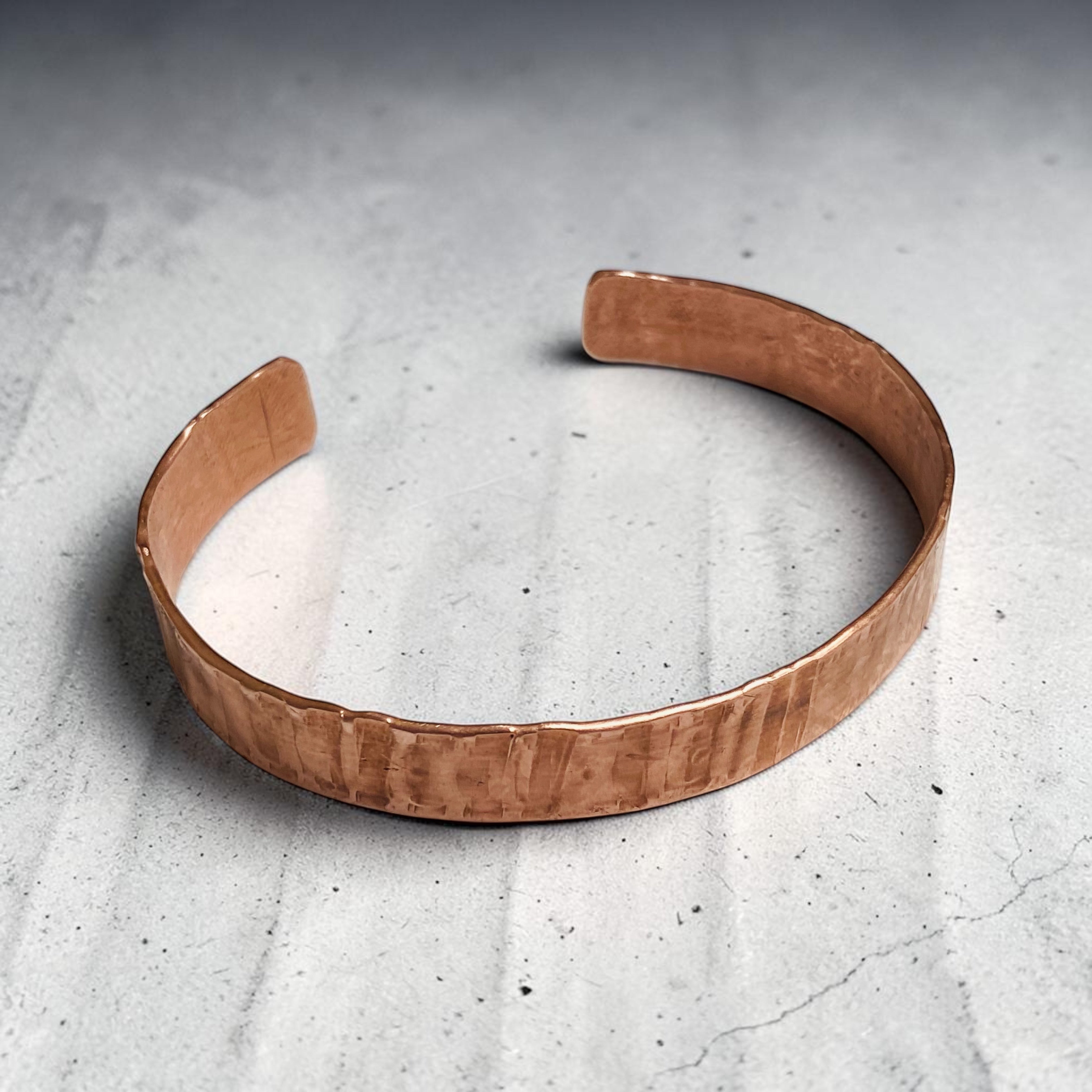 Slim hammered raw copper bracelet by Yavaworks