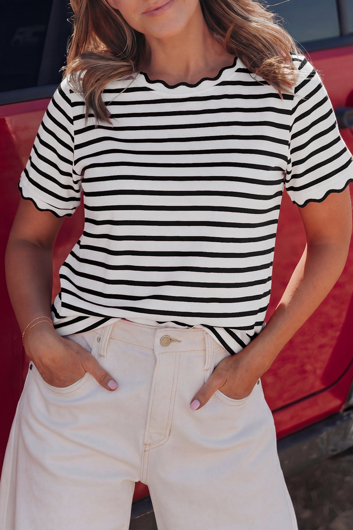 Black striped tee for a simple everyday outfit formula